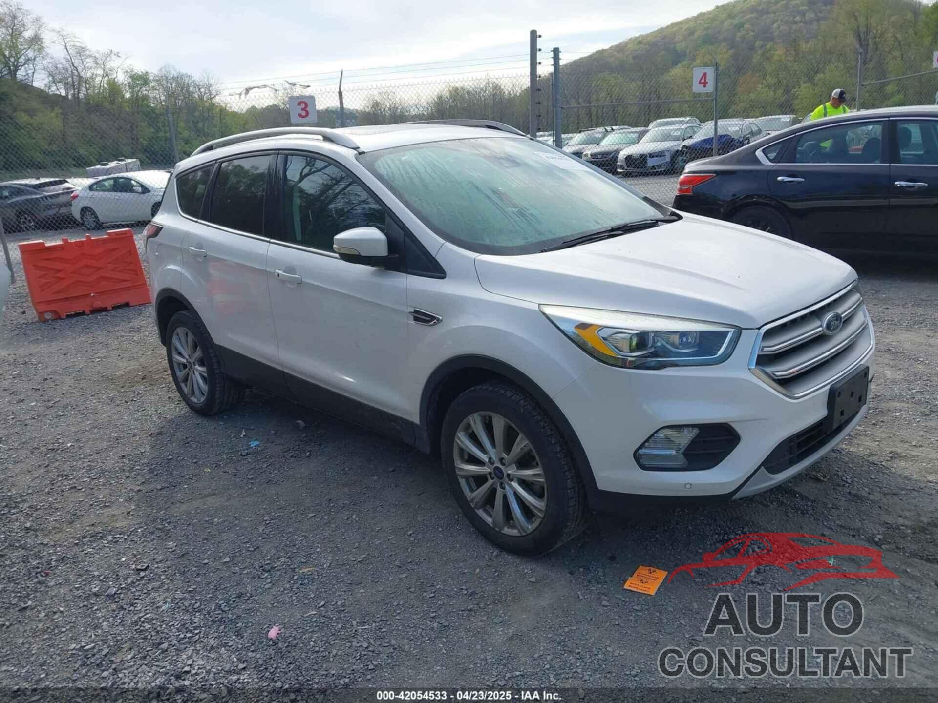 FORD ESCAPE 2017 - 1FMCU9JD9HUB40135