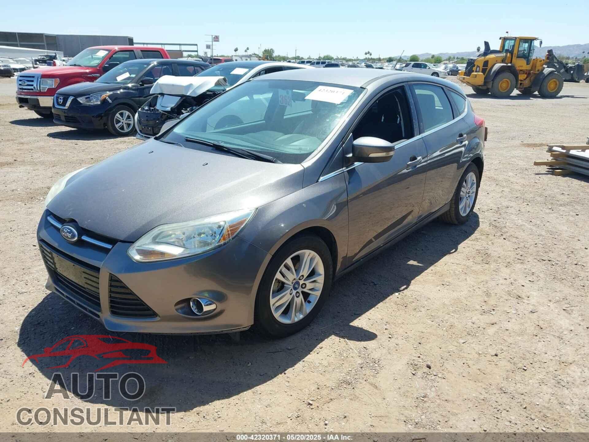 FORD FOCUS 2012 - 1FAHP3M22CL285384
