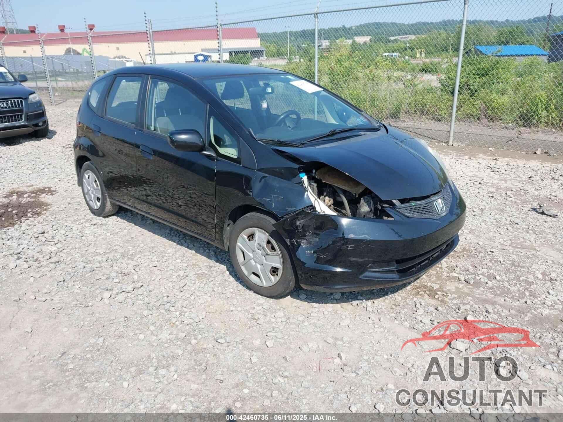 HONDA FIT 2013 - JHMGE8H38DC074170