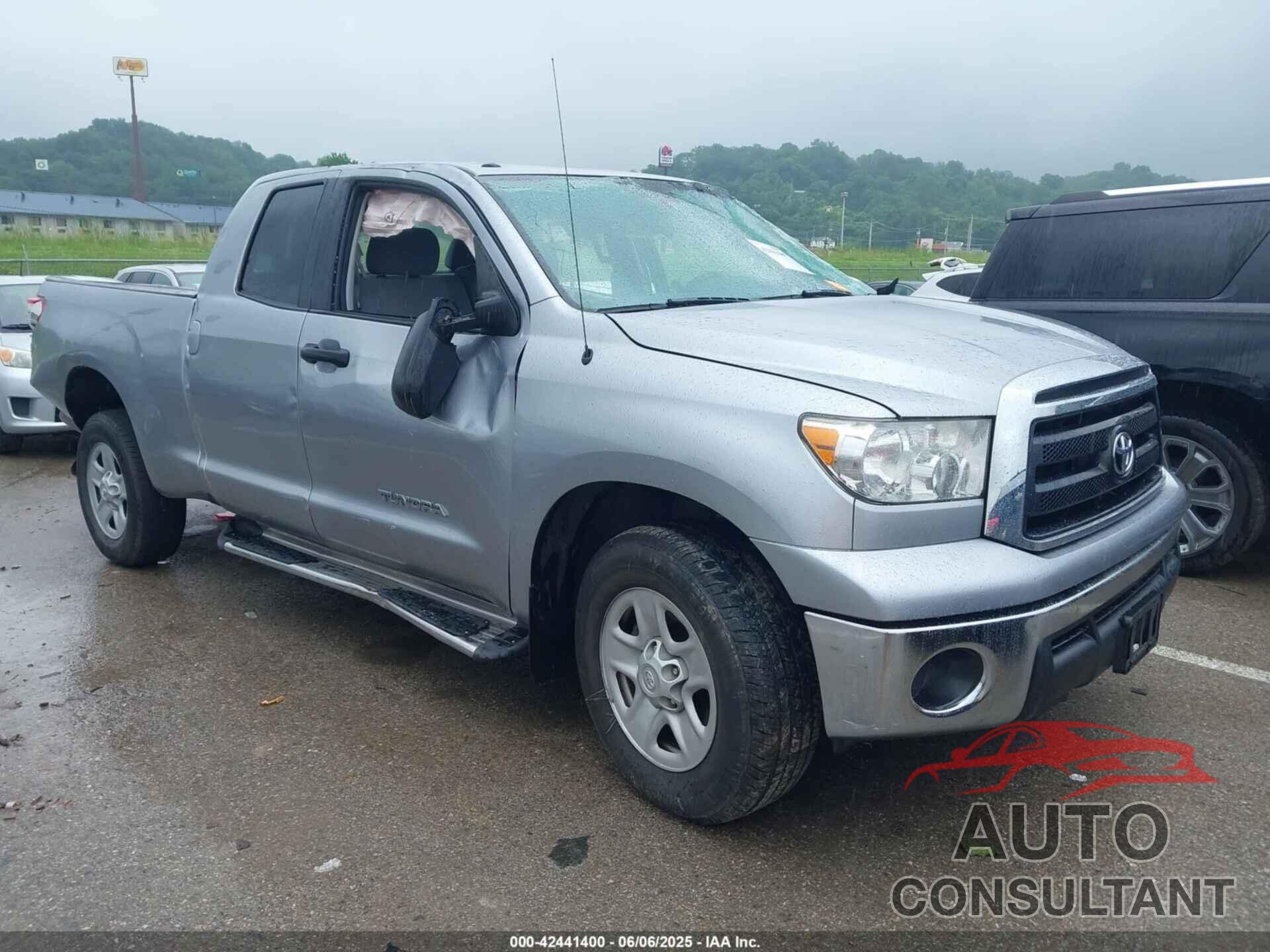 TOYOTA TUNDRA 2013 - 5TFRM5F1XDX064195