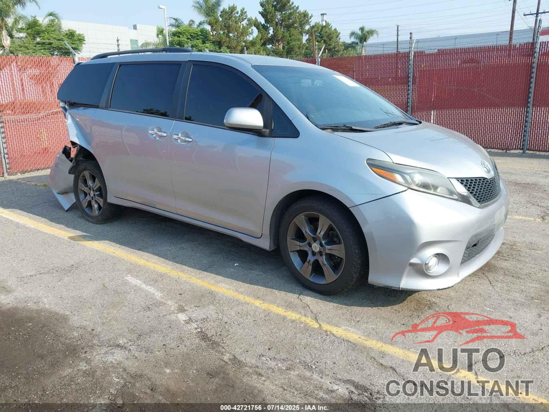 TOYOTA SIENNA 2016 - 5TDXK3DC3GS732936
