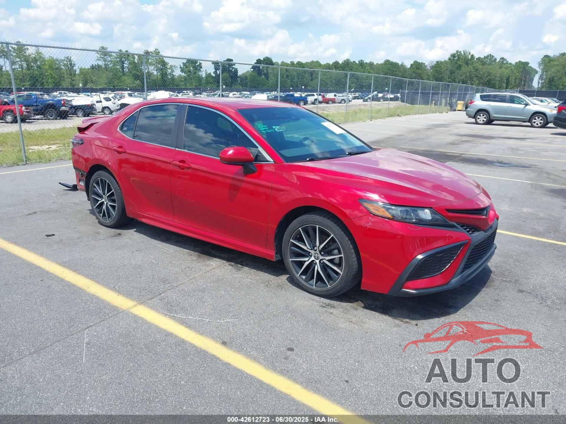 TOYOTA CAMRY 2021 - 4T1G11AK9MU461578