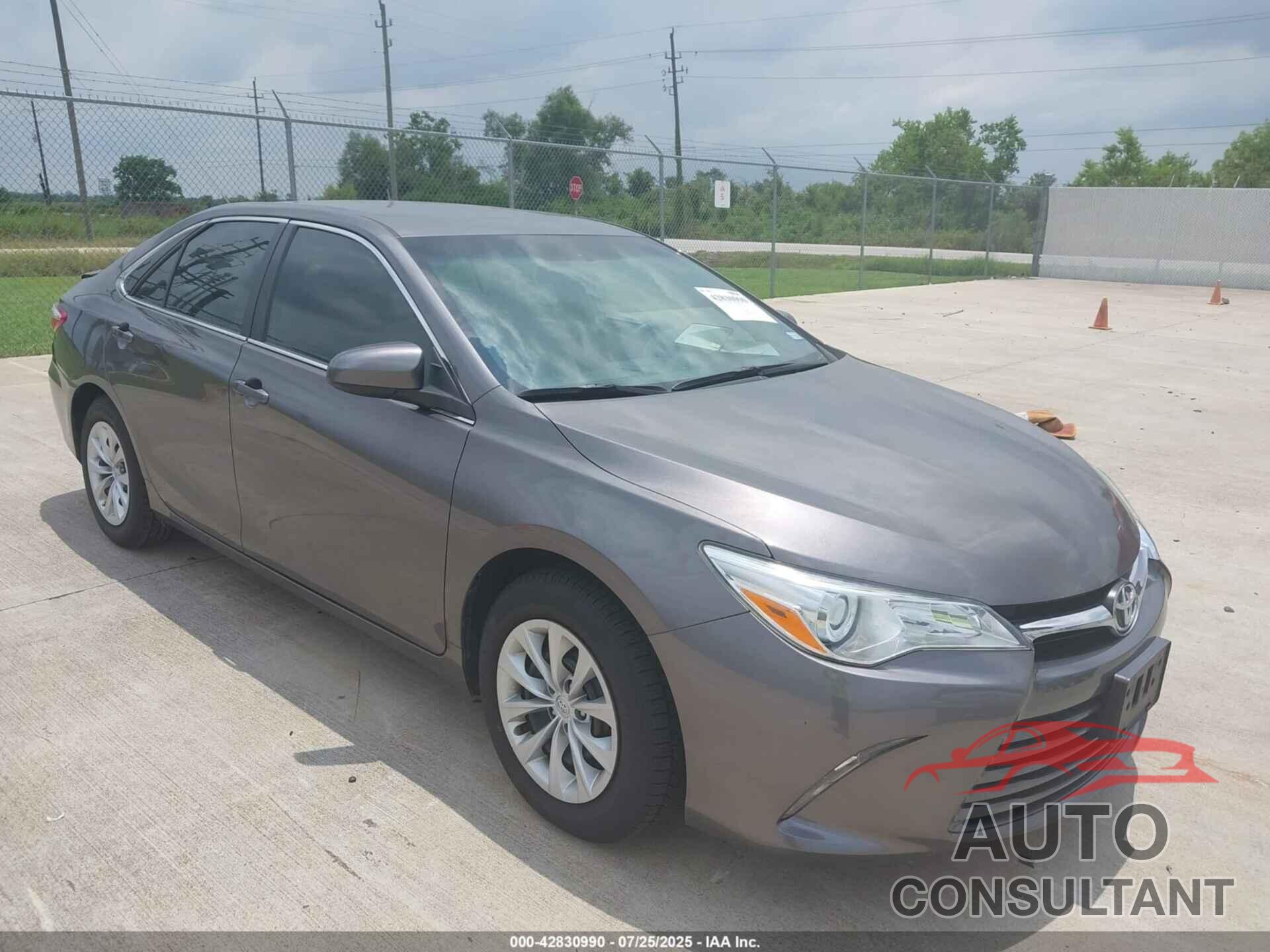 TOYOTA CAMRY 2015 - 4T4BF1FK3FR461718