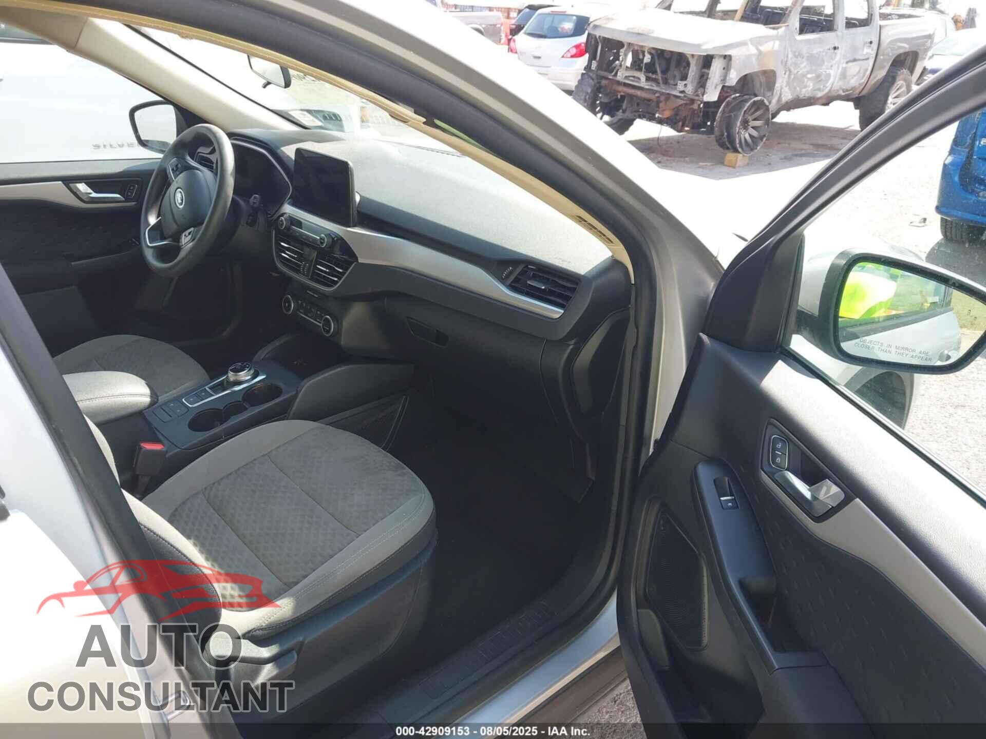FORD ESCAPE 2020 - 1FMCU0G65LUA55497