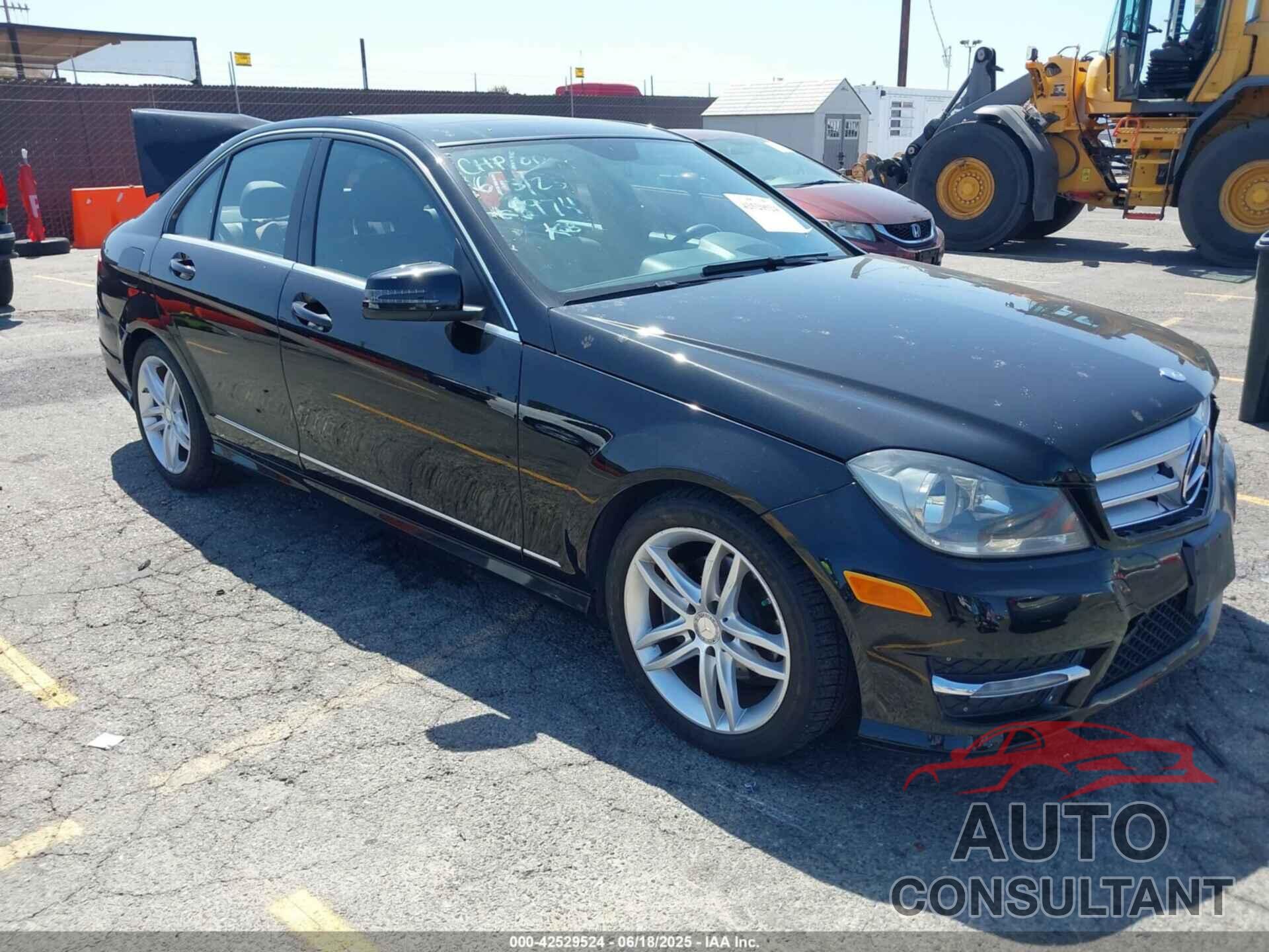 MERCEDES-BENZ C 250 2013 - WDDGF4HBXDR298168