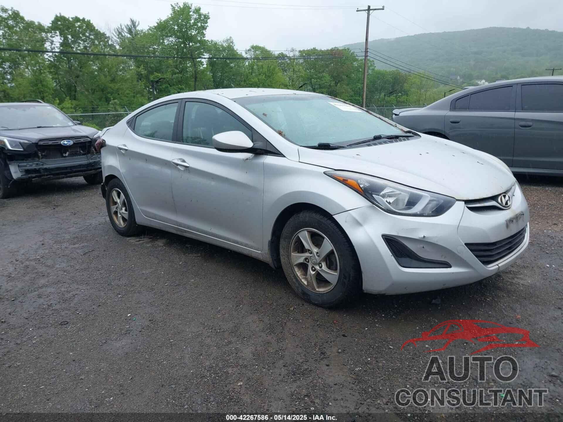 HYUNDAI ELANTRA 2015 - KMHDH4AE8FU352848