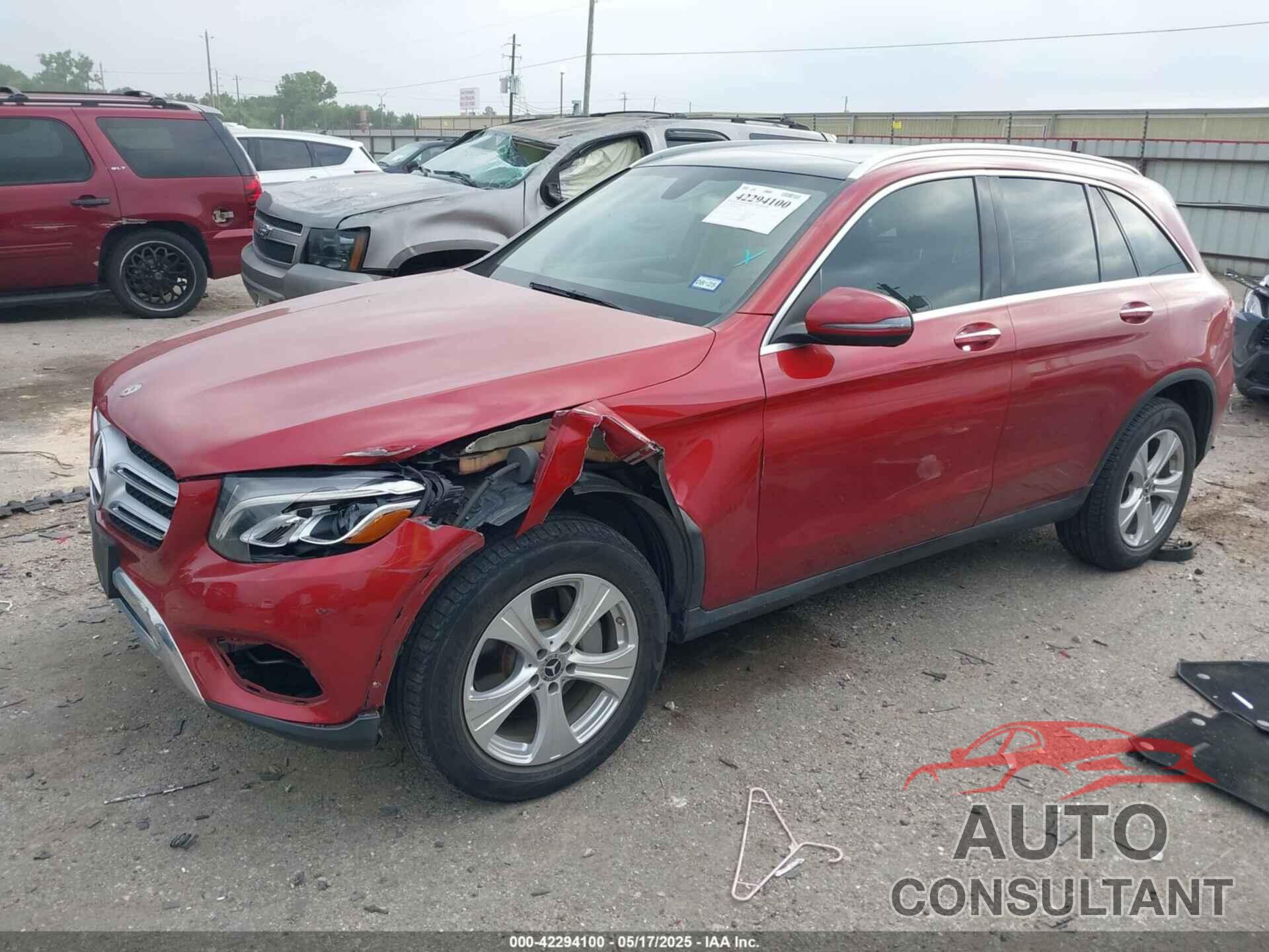 MERCEDES-BENZ GLC 300 2018 - WDC0G4KB7JV082647