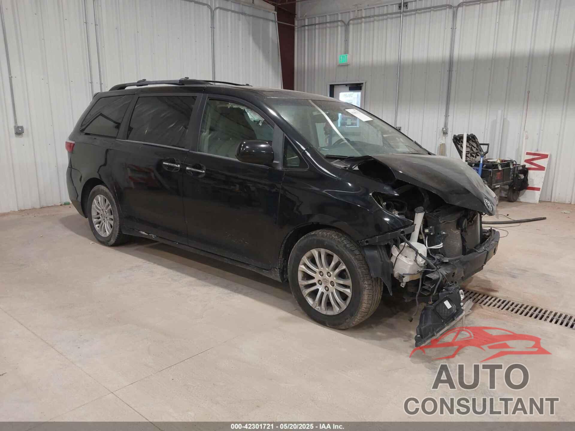 TOYOTA SIENNA 2015 - 5TDYK3DC0FS668602