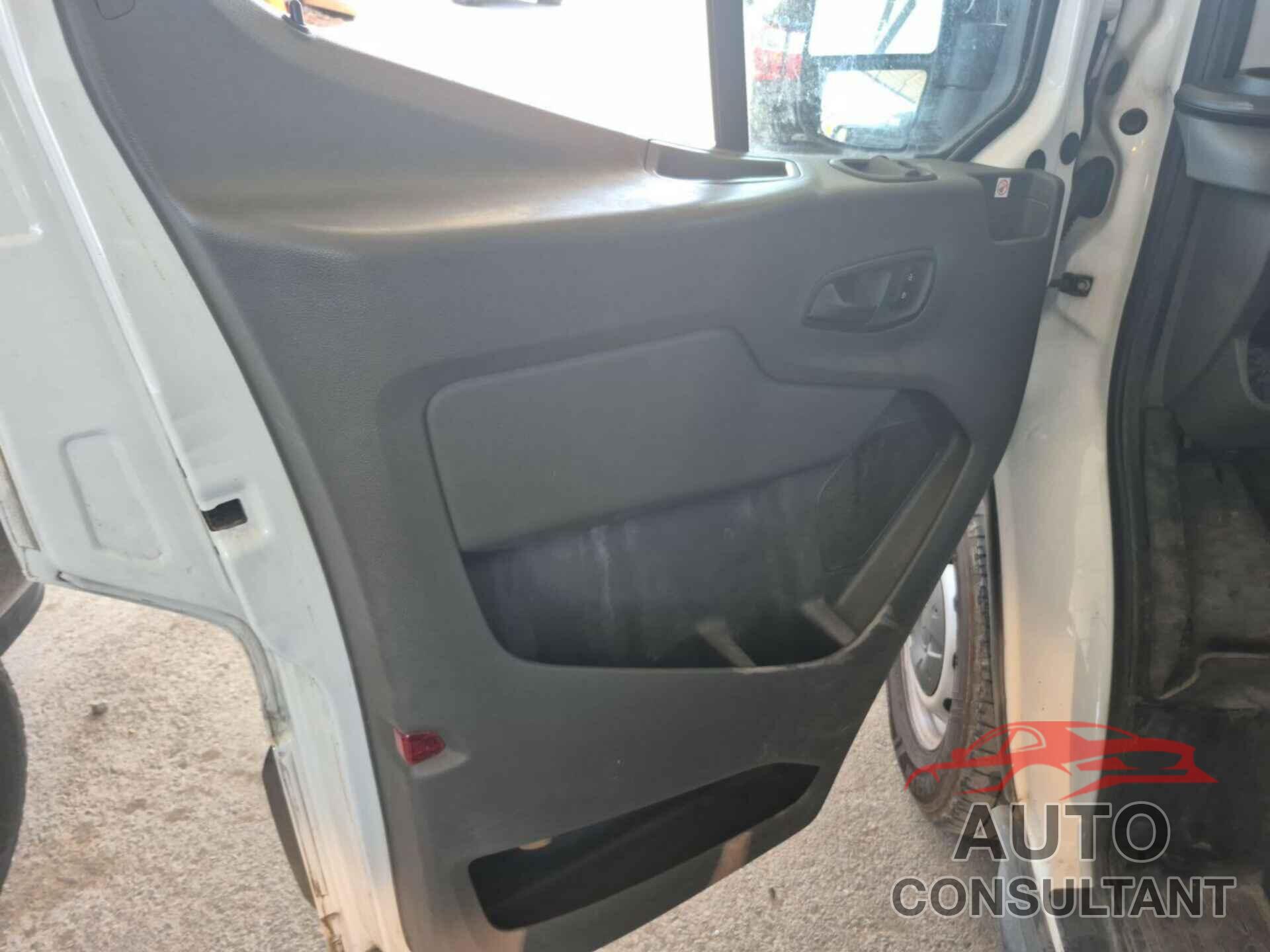FORD TRANSIT 2020 - 1FTYE1C89LKA17335