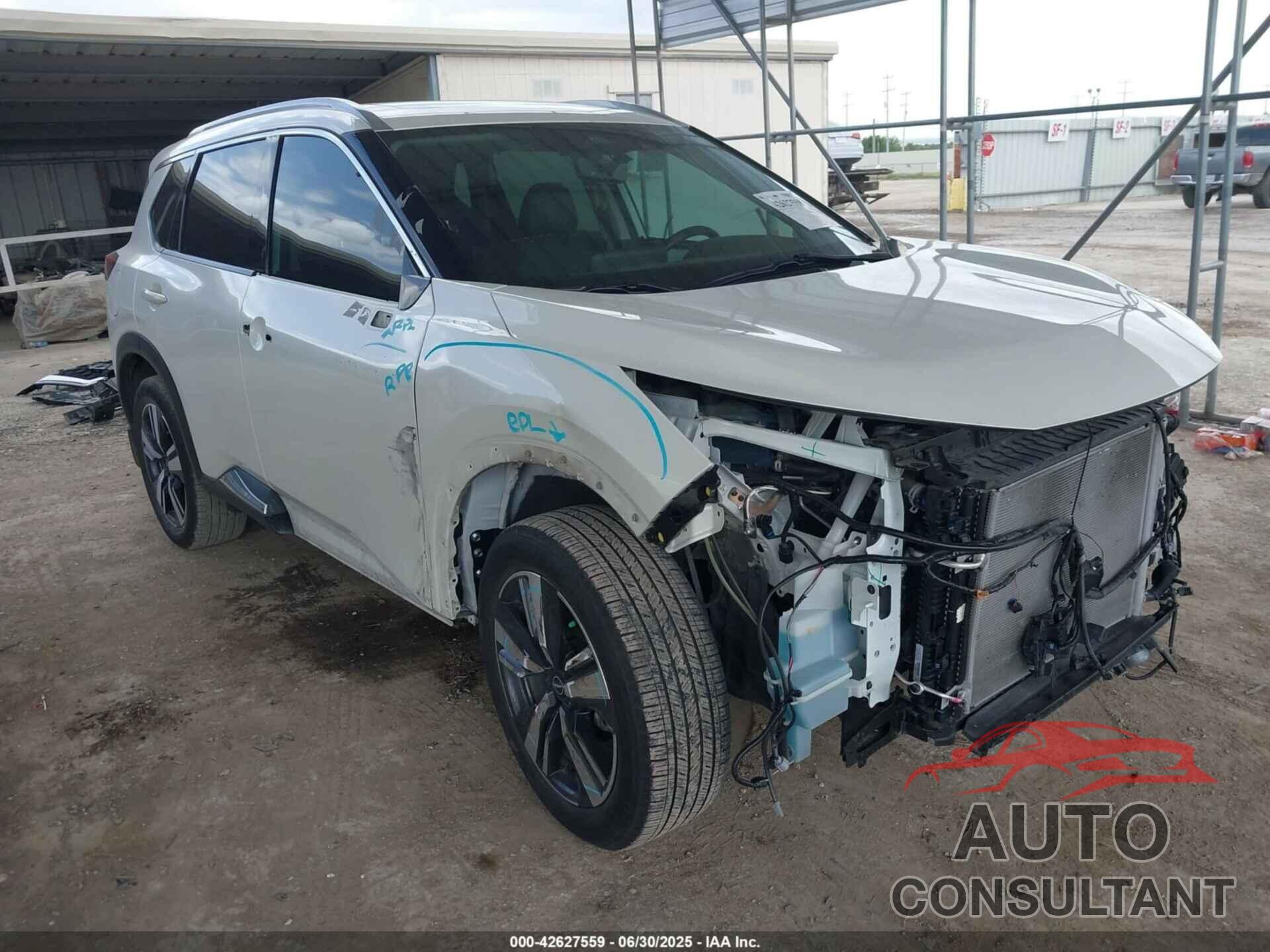 NISSAN ROGUE 2022 - 5N1BT3CA3NC727074