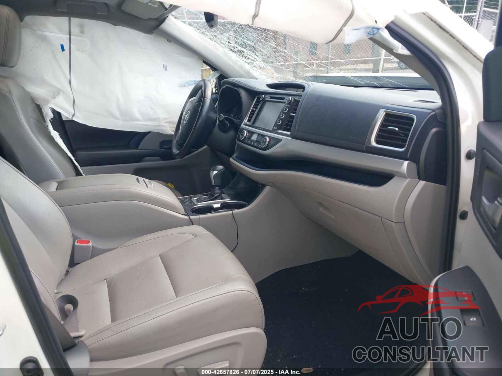 TOYOTA HIGHLANDER 2019 - 5TDKZRFH8KS347575