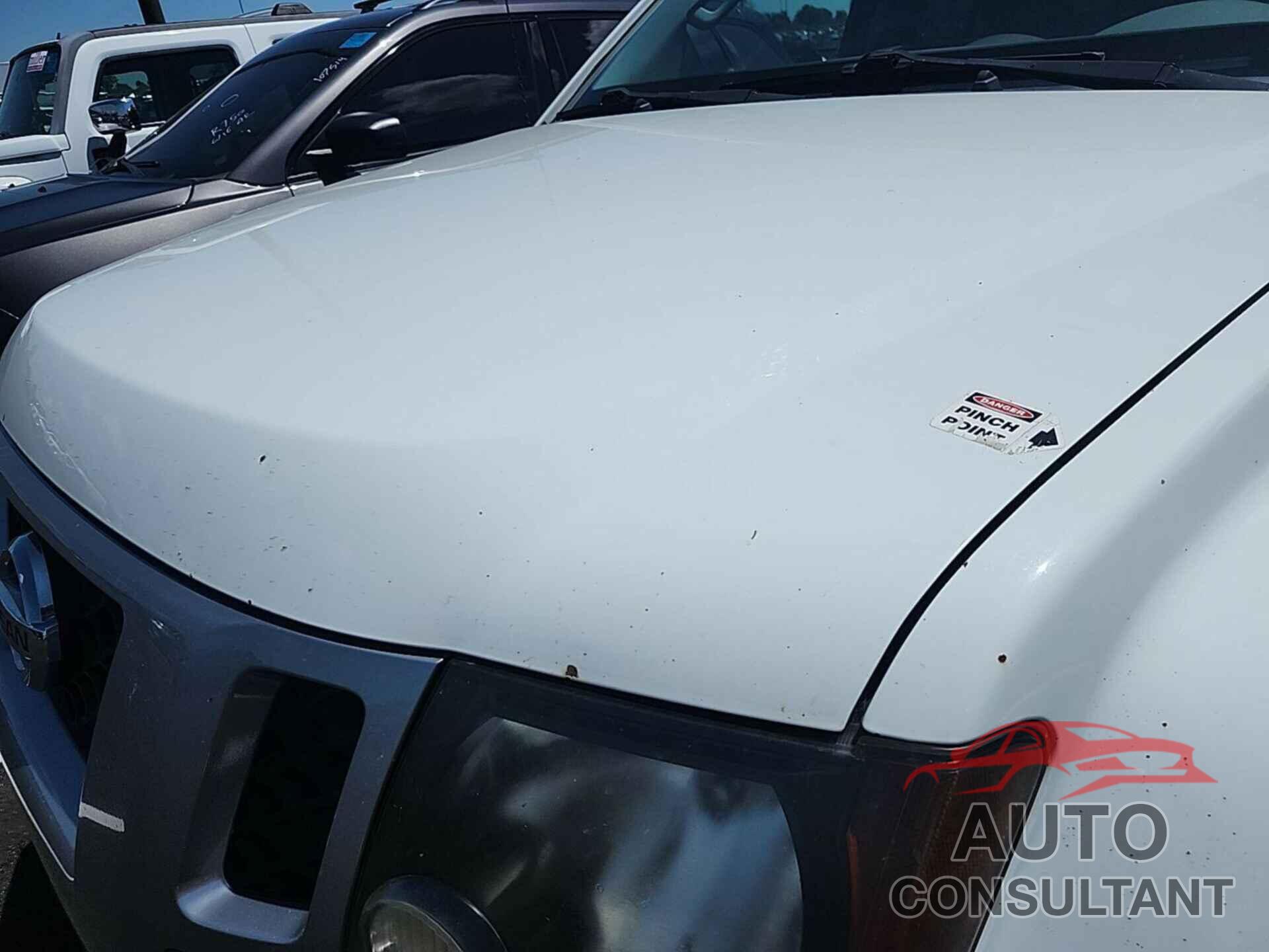 NISSAN XTERRA 2015 - 5N1AN0NW0FN660405