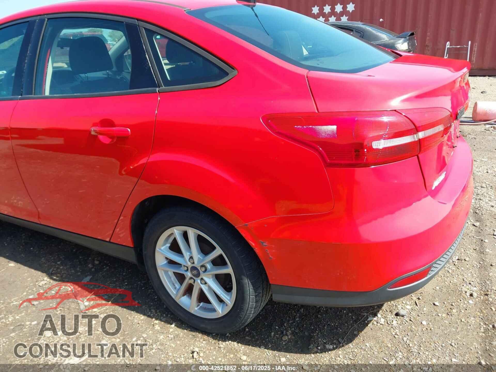 FORD FOCUS 2015 - 1FADP3F20FL280779