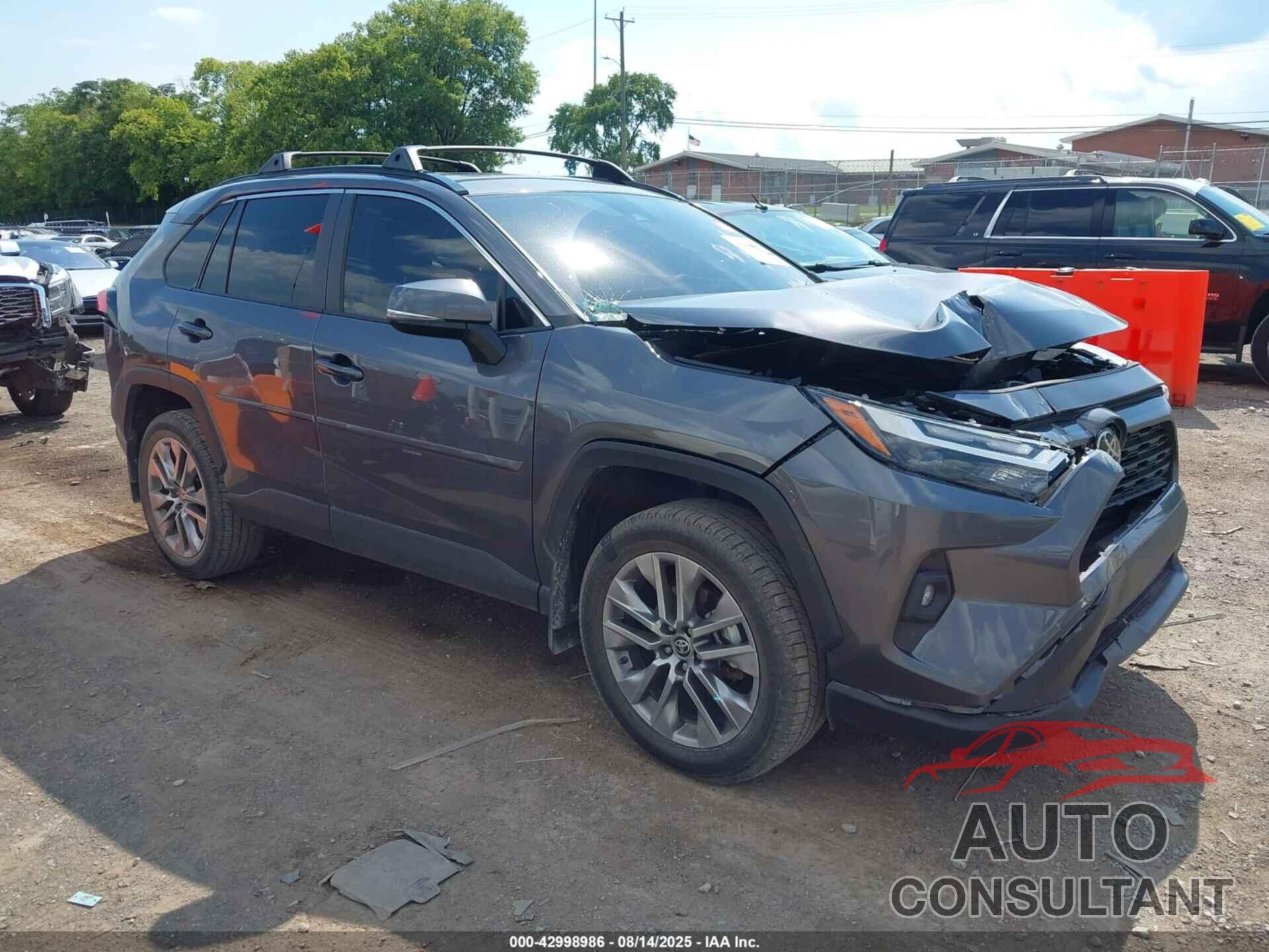 TOYOTA RAV4 2022 - 2T3C1RFV5NC203844