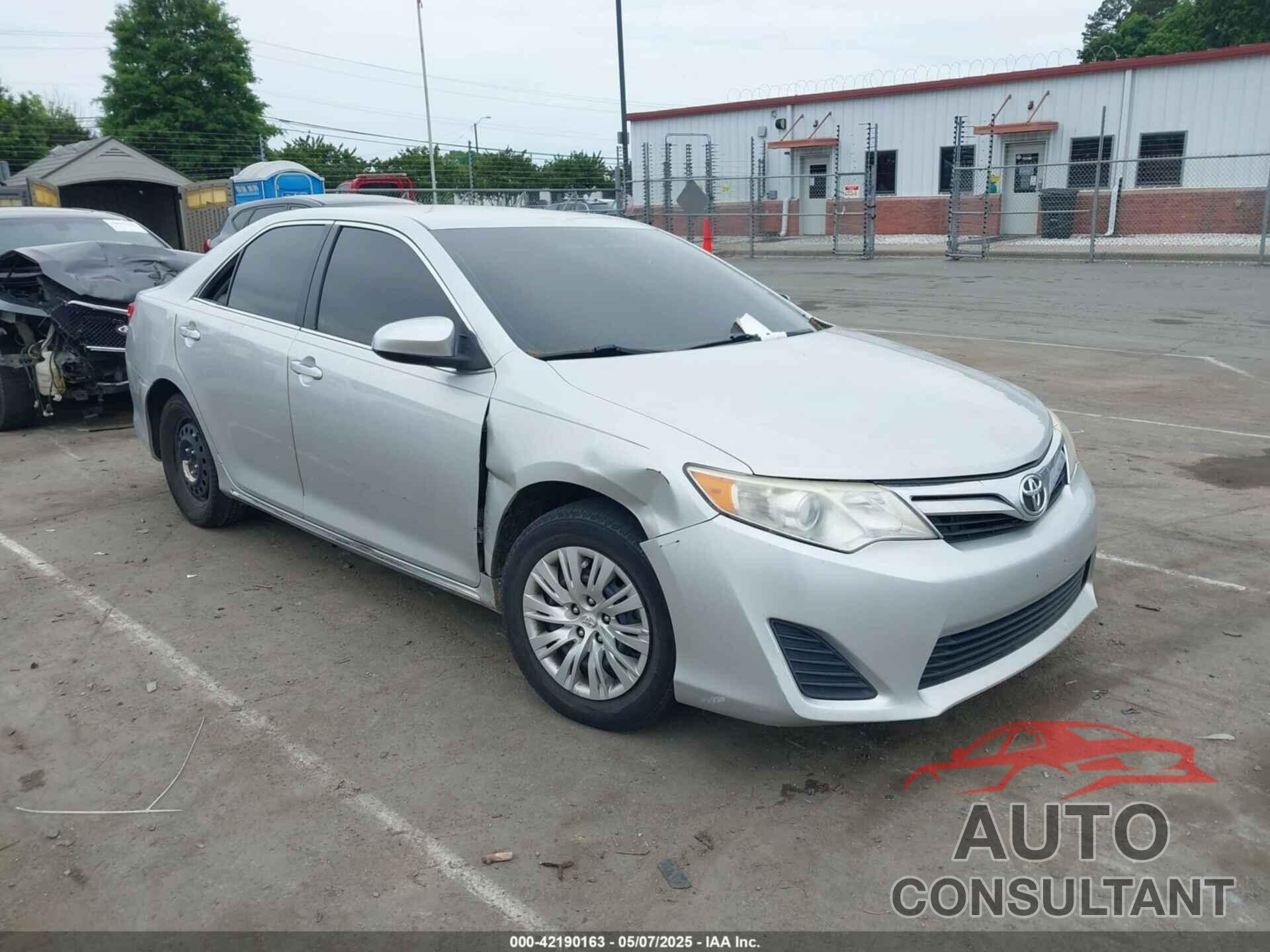 TOYOTA CAMRY 2014 - 4T4BF1FK3ER409732