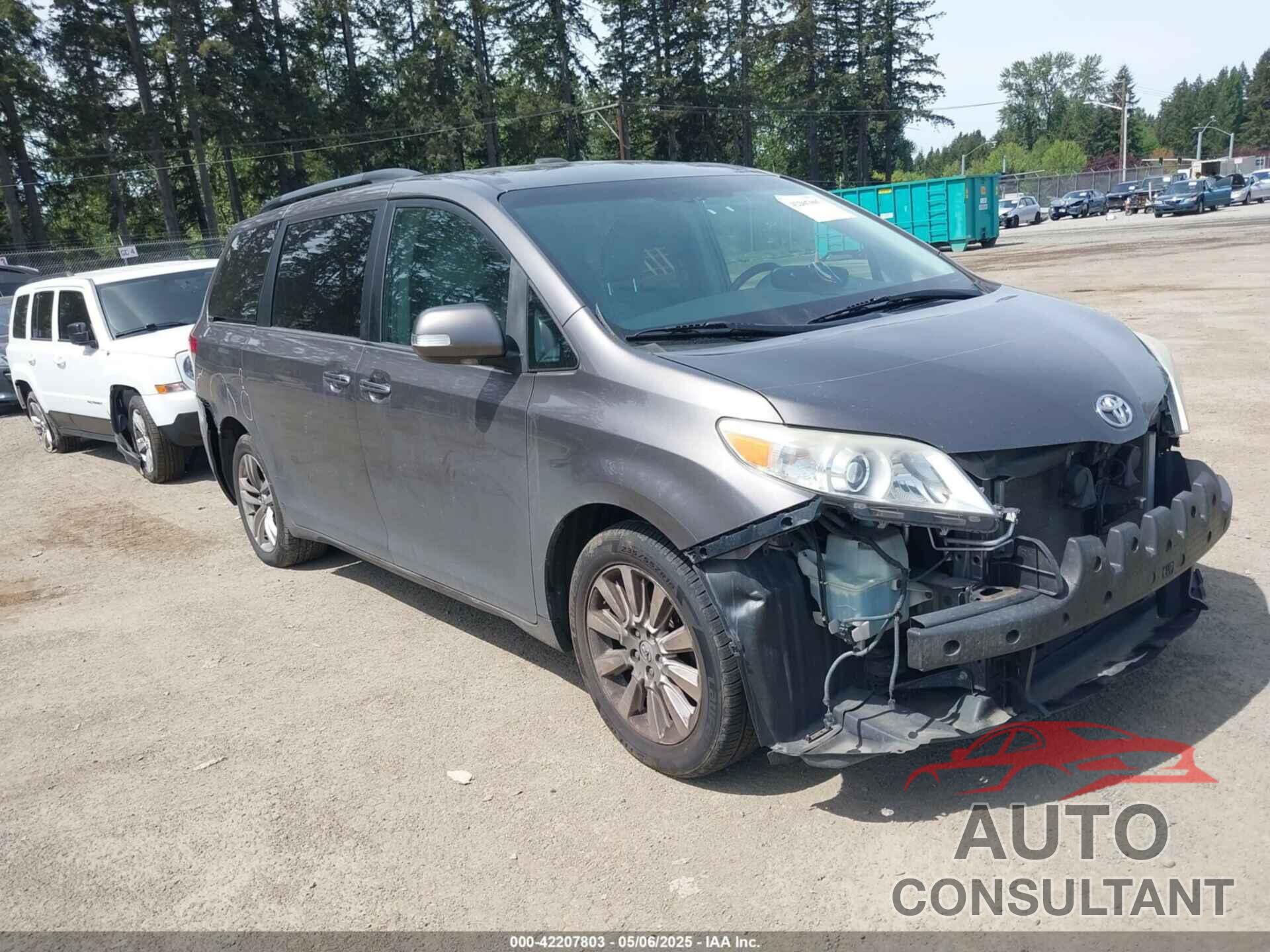 TOYOTA SIENNA 2013 - 5TDDK3DC0DS053480
