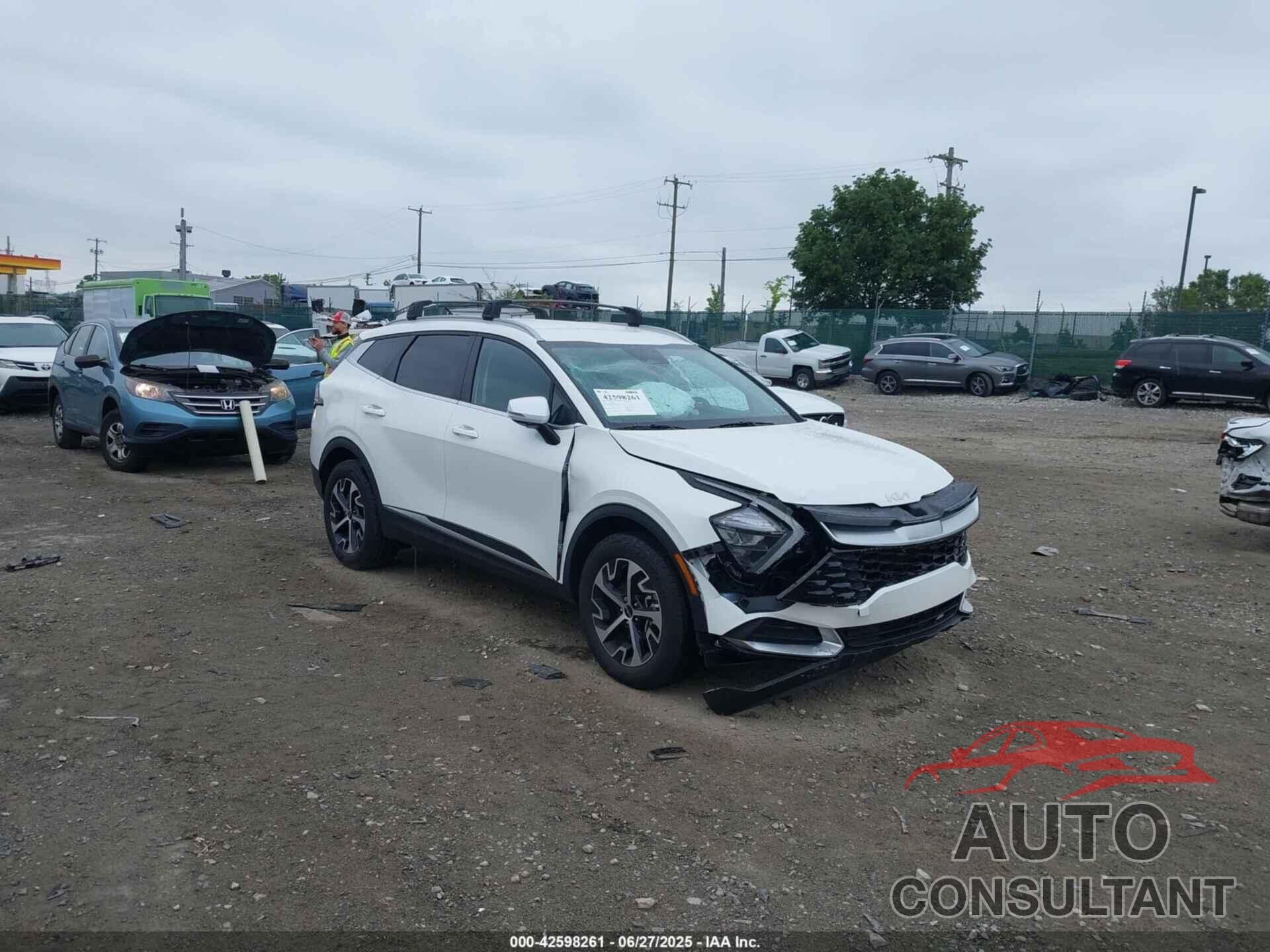 KIA SPORTAGE HYBRID 2023 - KNDPVCAG8P7107733