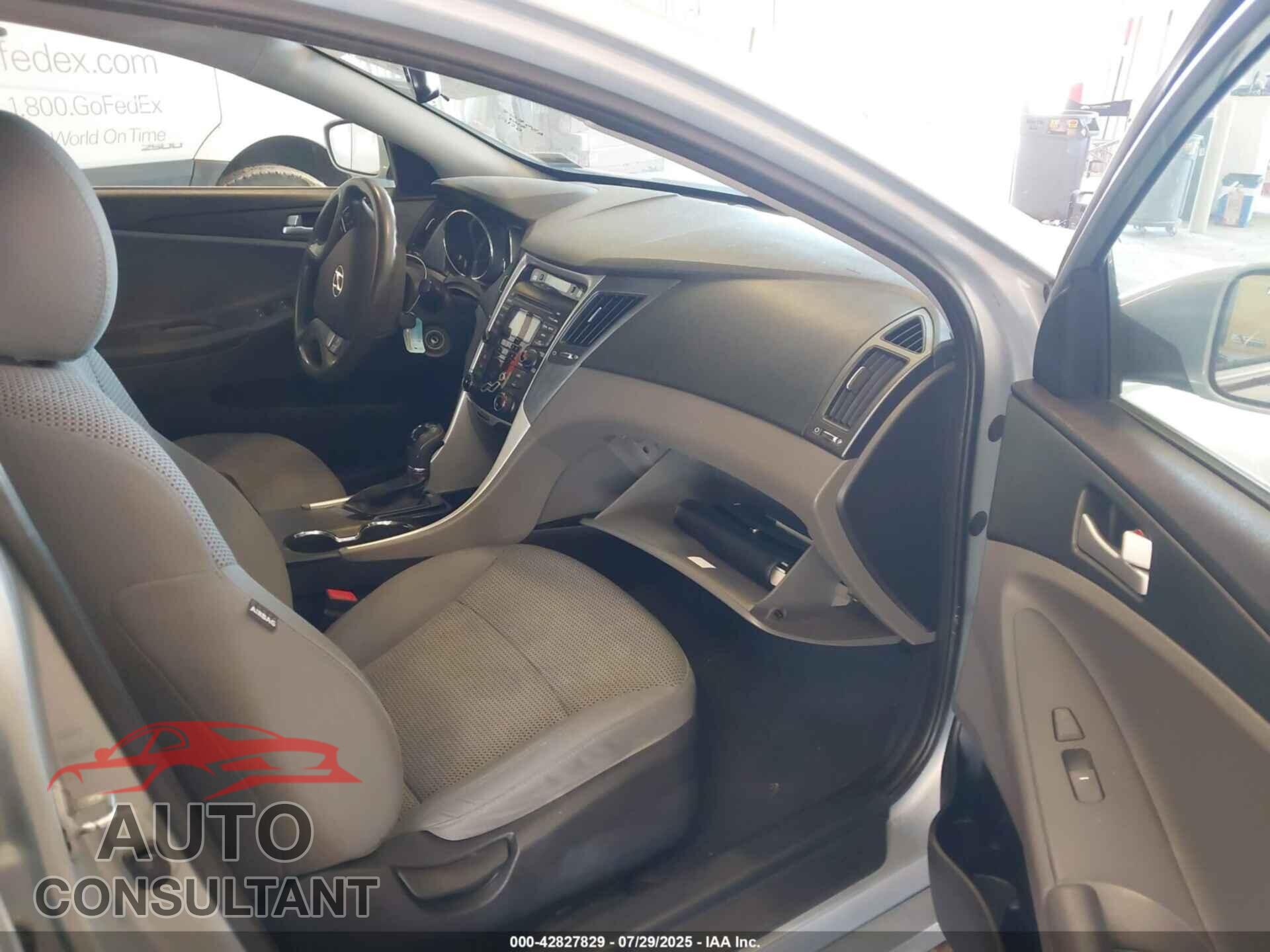 HYUNDAI SONATA 2012 - 5NPEB4AC4CH489865
