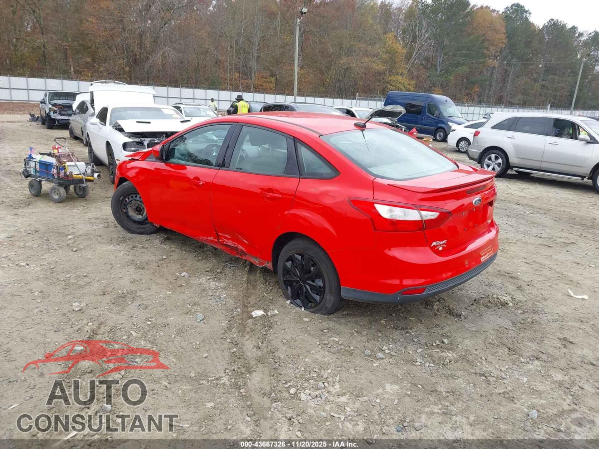 FORD FOCUS 2012 - 1FAHP3F28CL307837