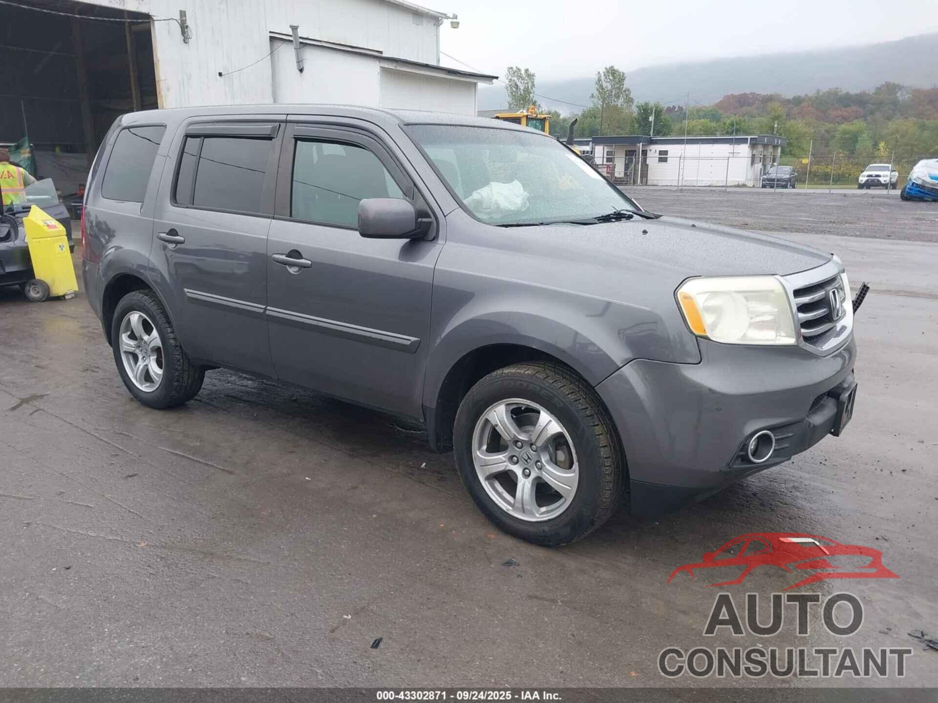 HONDA PILOT 2015 - 5FNYF4H45FB029519
