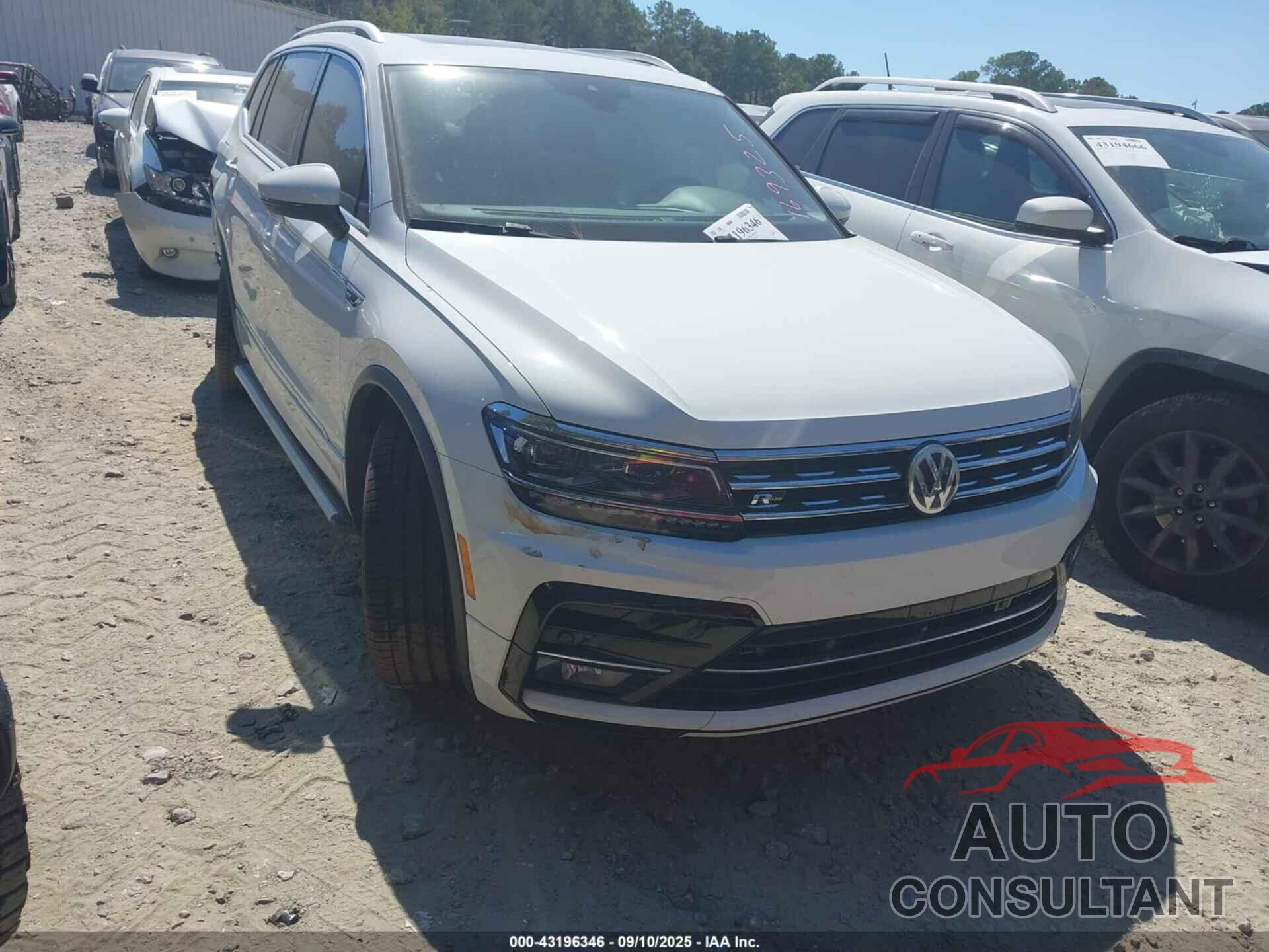VOLKSWAGEN TIGUAN 2018 - 3VV5B7AX9JM169325