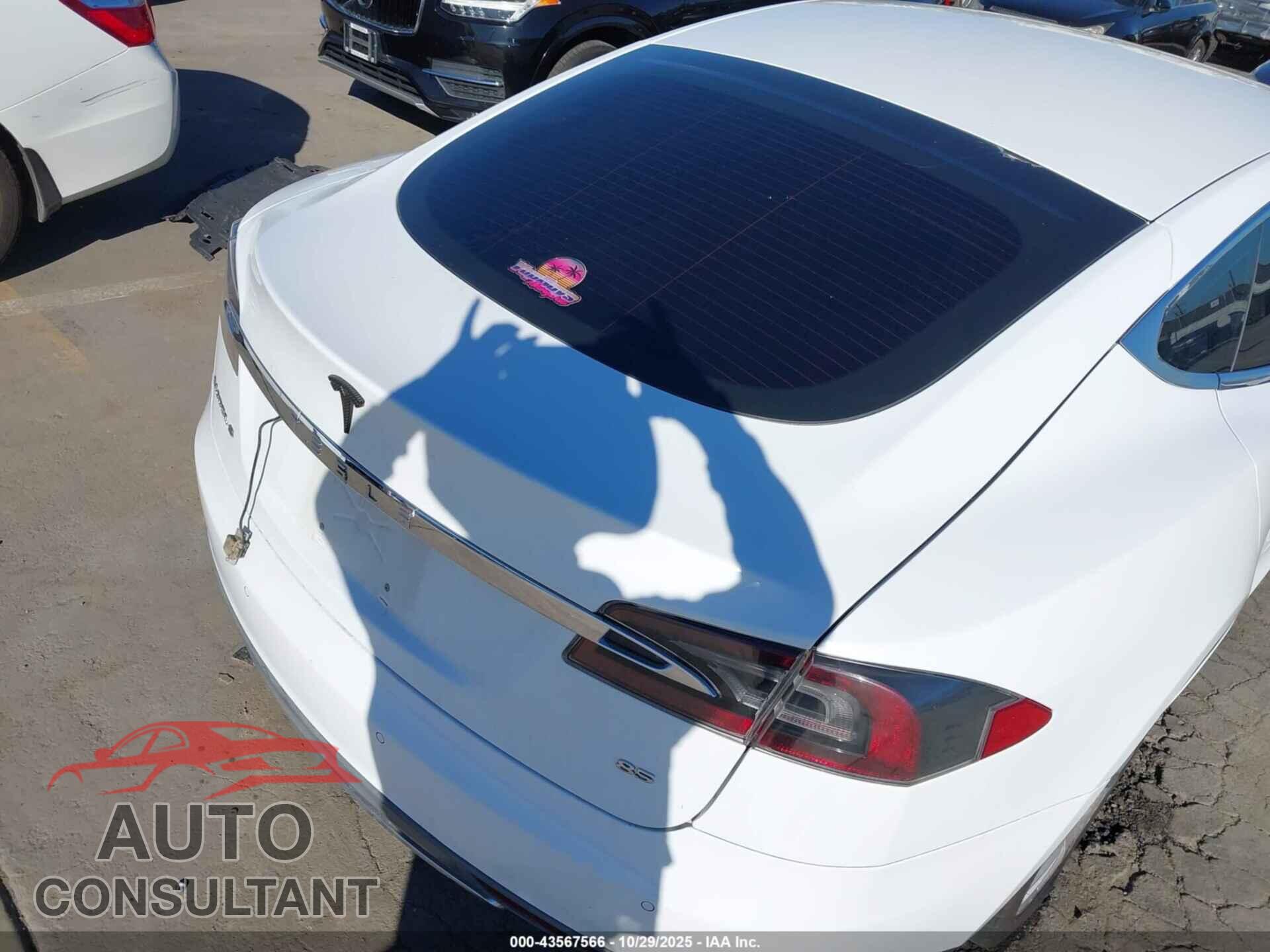 TESLA MODEL S 2013 - 5YJSA1CN3DFP22010