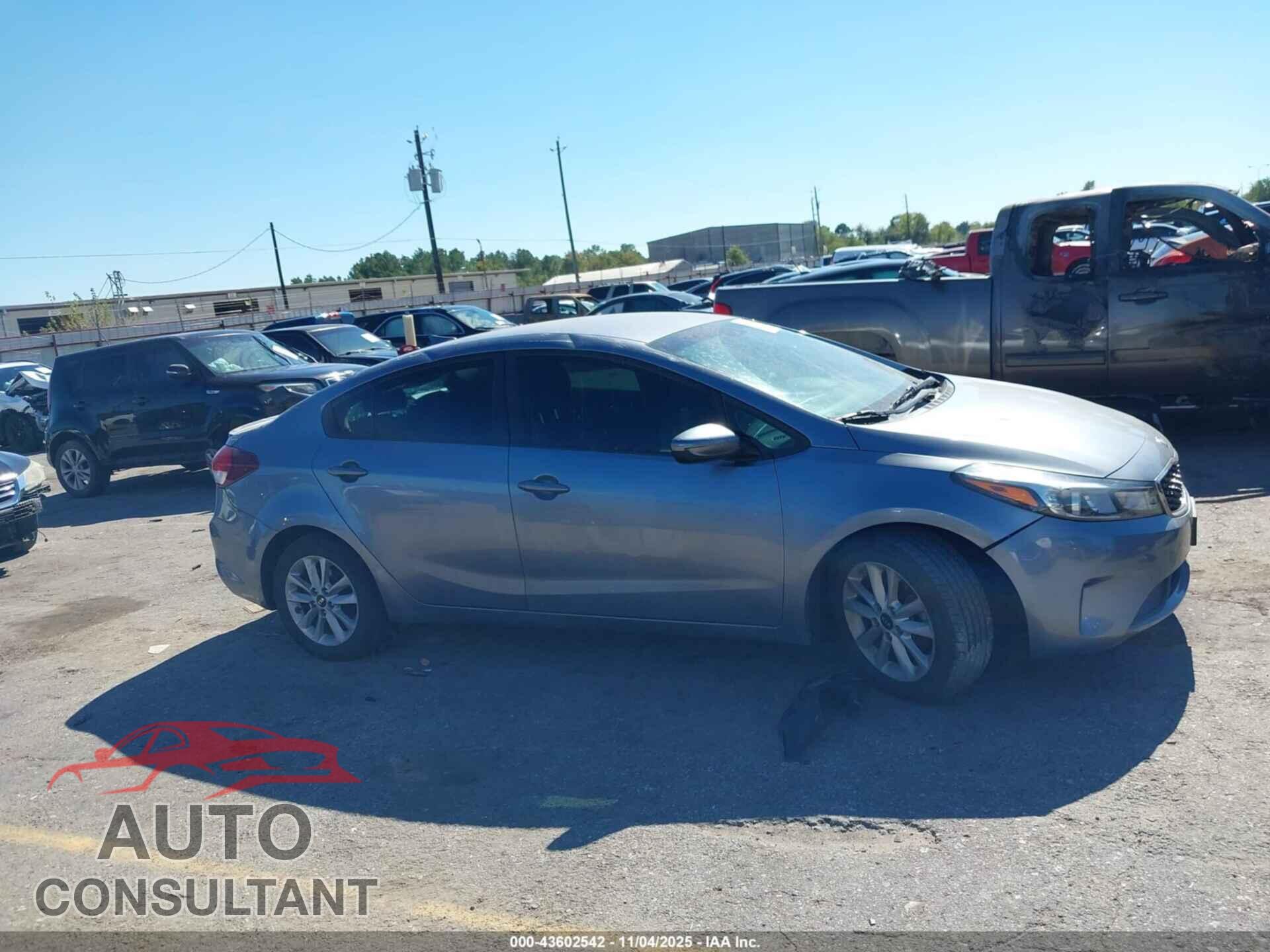 KIA FORTE 2017 - 3KPFL4A78HE035215