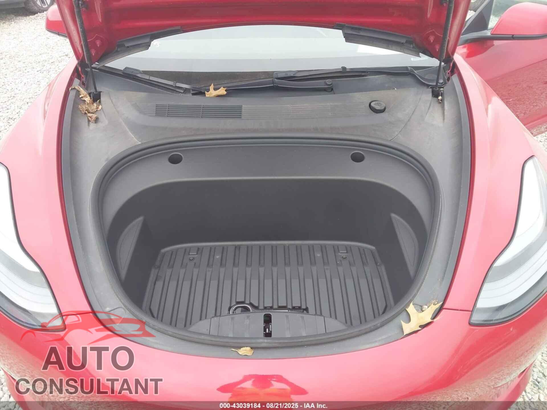 TESLA MODEL 3 2022 - 5YJ3E1EA4NF111990