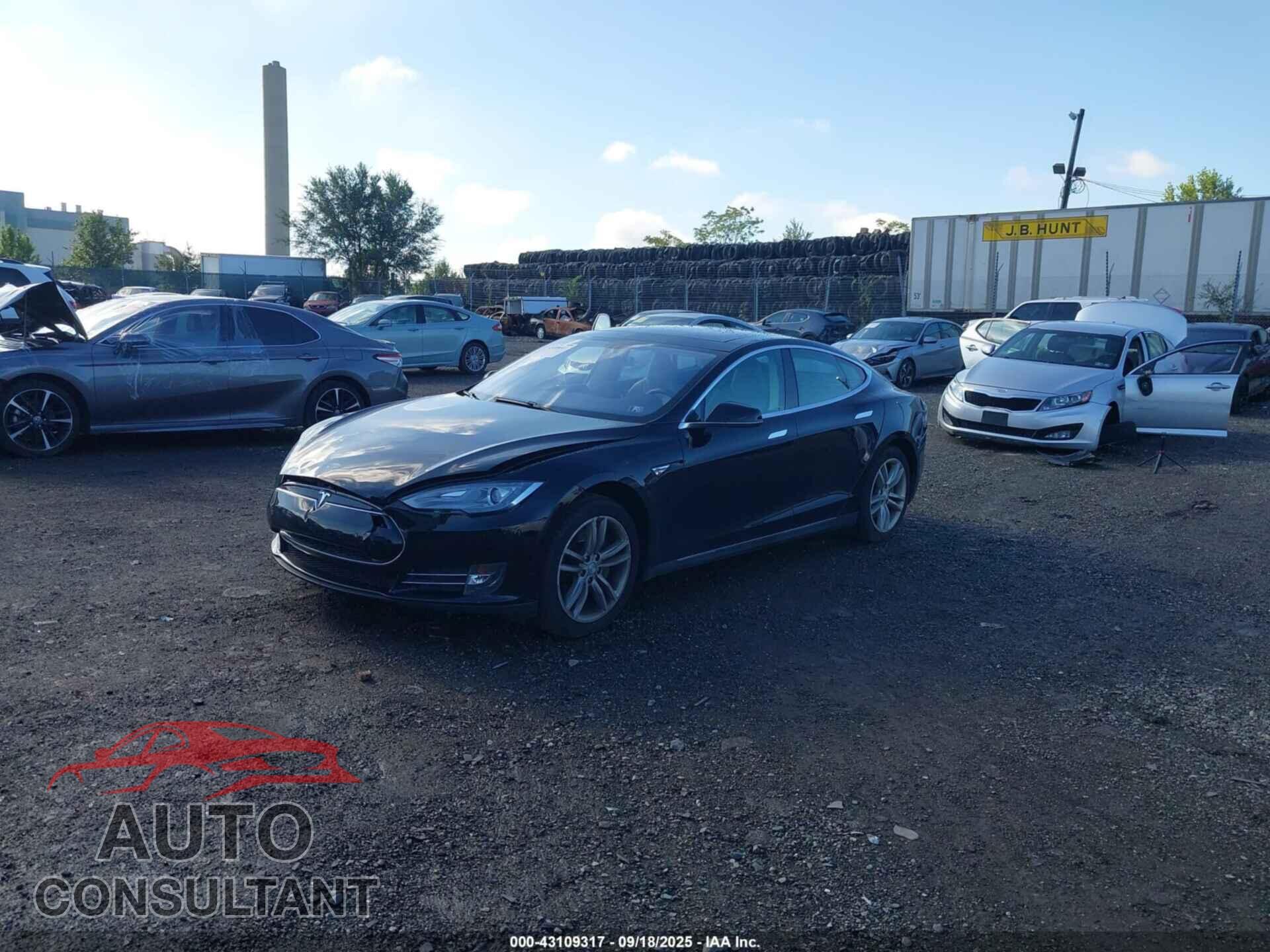TESLA MODEL S 2013 - 5YJSA1CN8DFP24898
