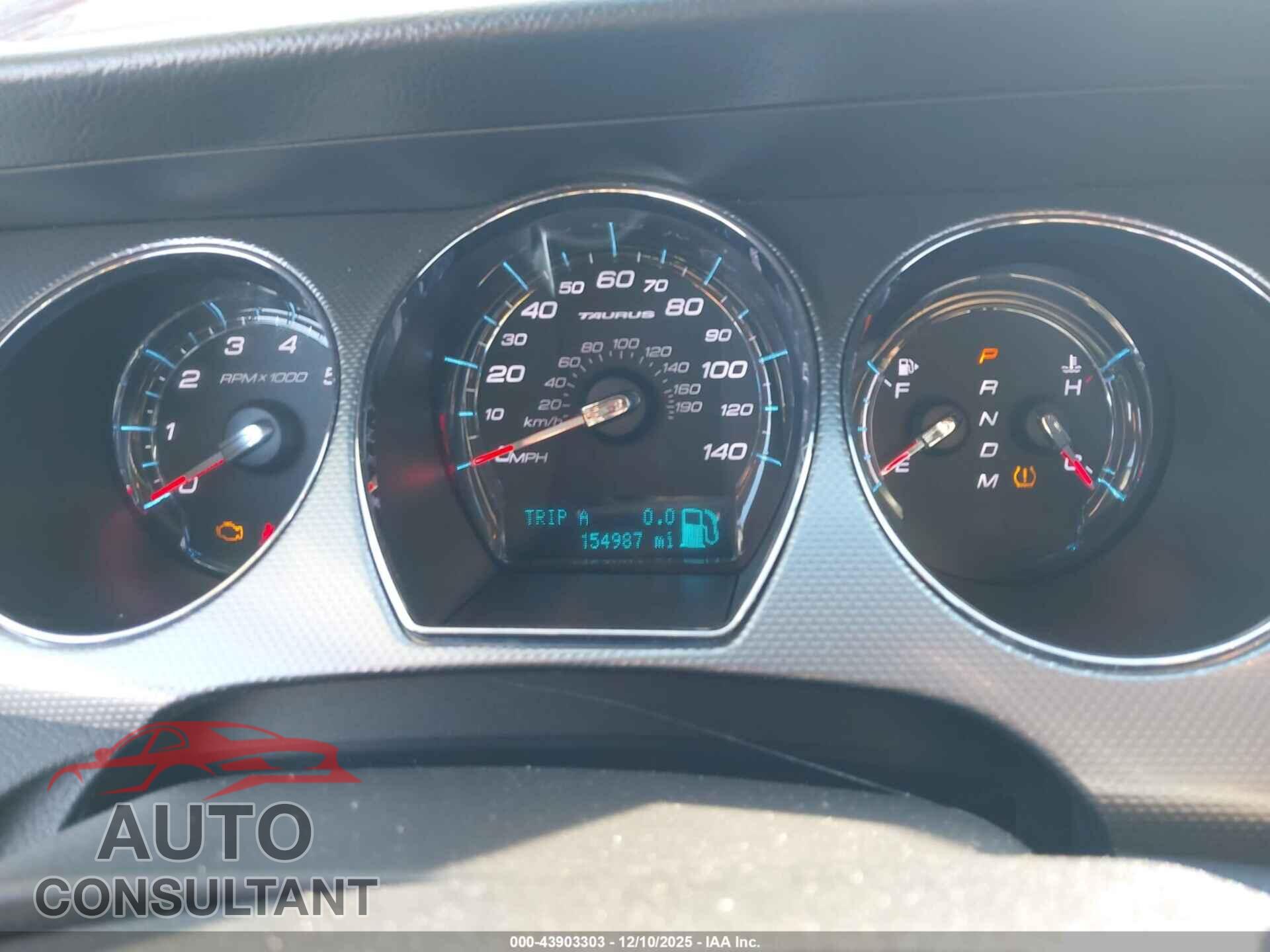 FORD TAURUS 2011 - 1FAHP2EW2BG104061