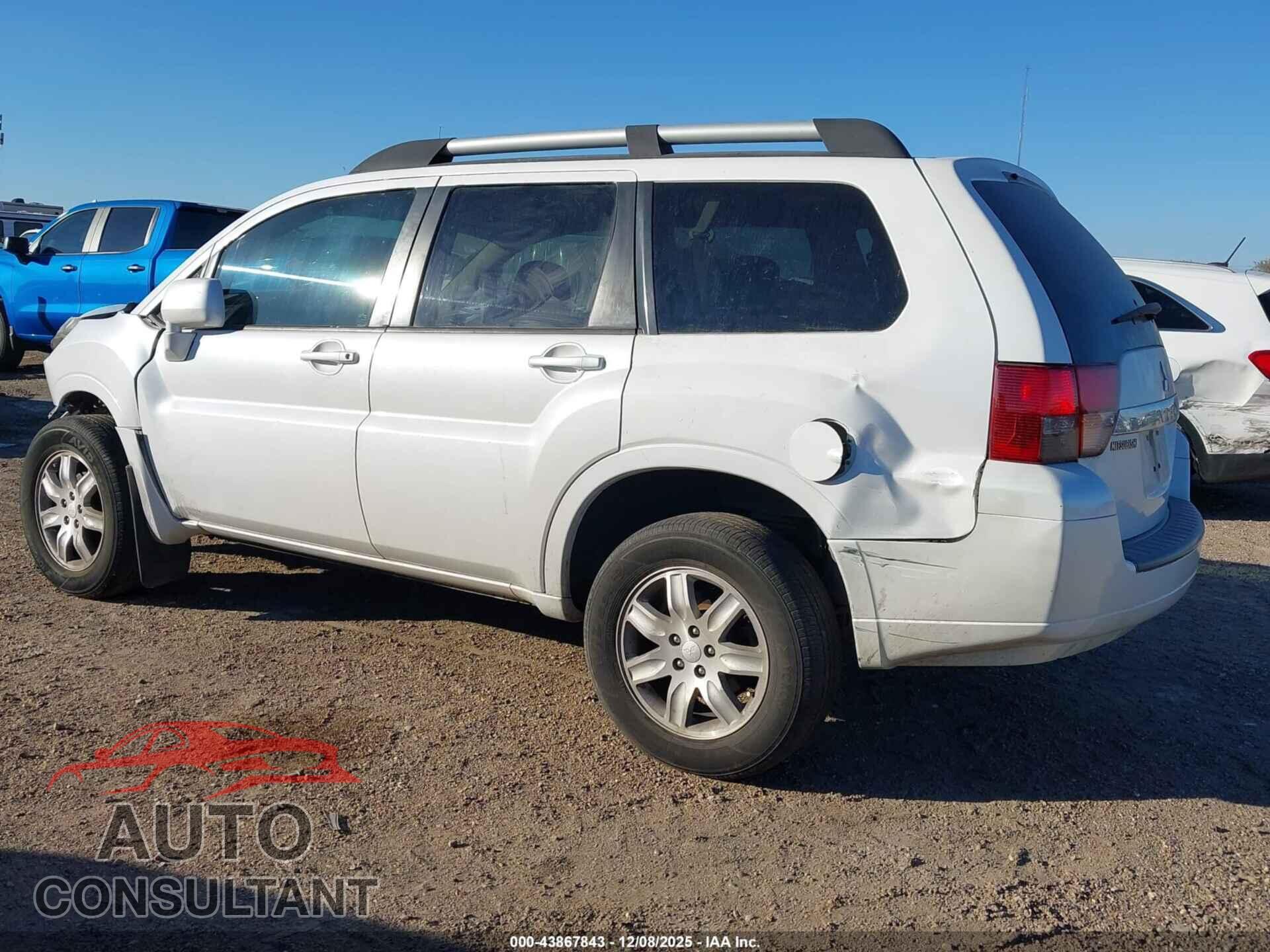 MITSUBISHI ENDEAVOR 2011 - 4A4JN2AS4BE032207