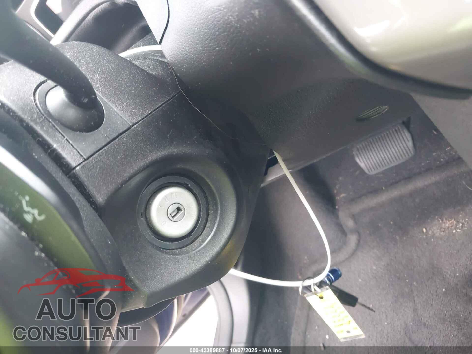 FORD FOCUS 2012 - 1FAHP3M27CL473575