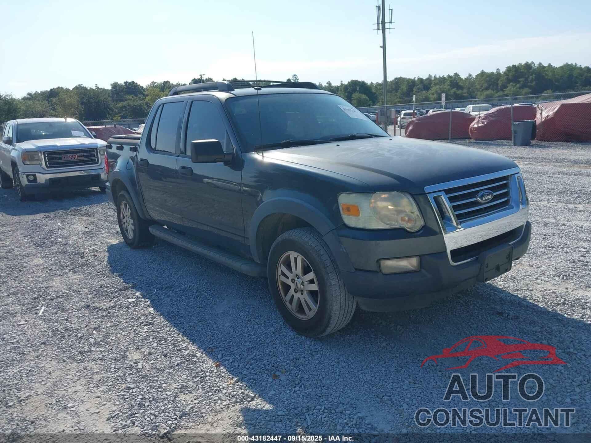 FORD EXPLORER SPORT TRAC 2010 - 1FMEU3BE1AUA04567