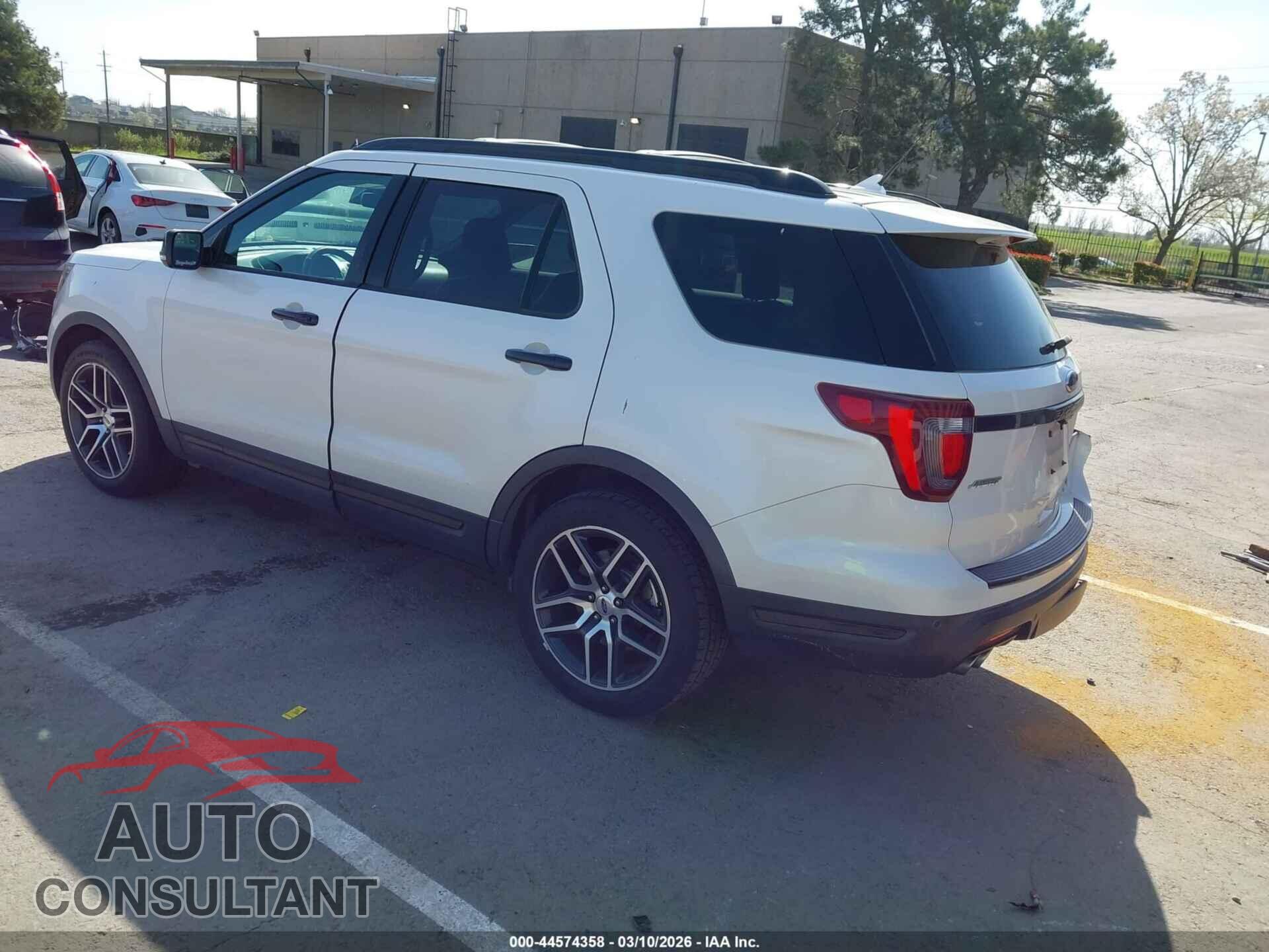 FORD EXPLORER 2018 - 1FM5K8GT5JGB80143