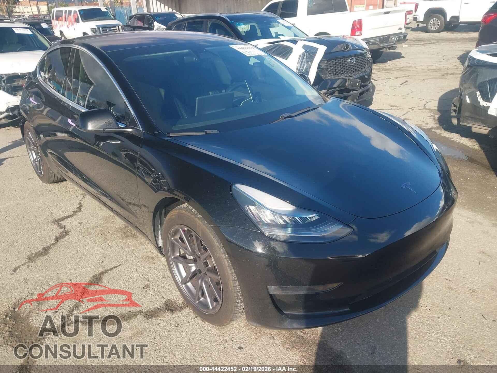 TESLA MODEL 3 2019 - 5YJ3E1EA8KF296685