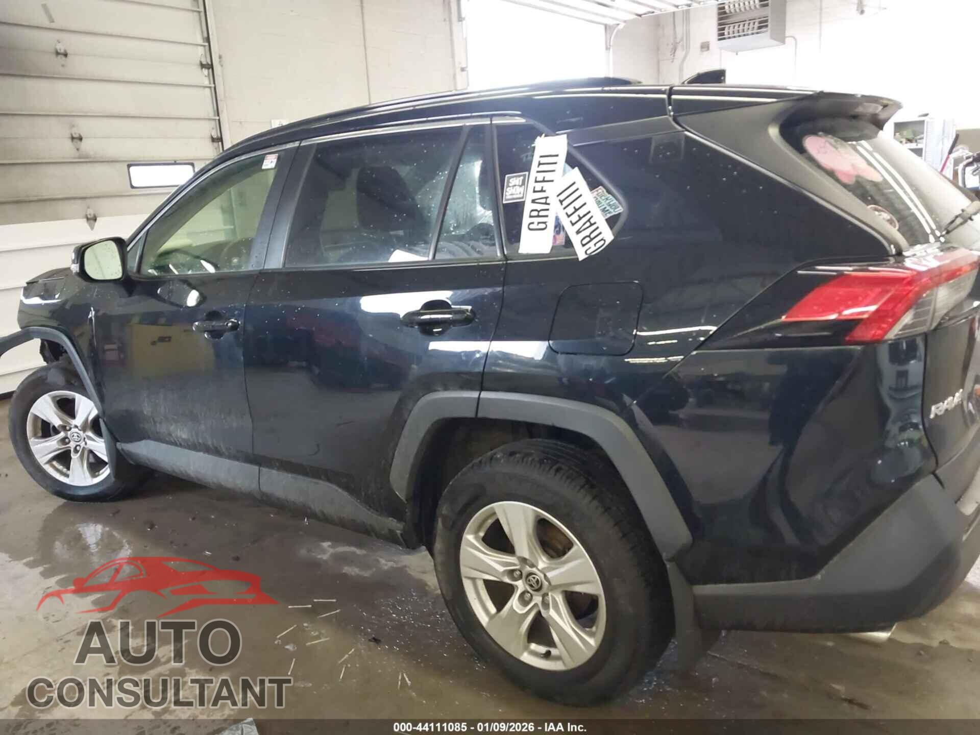 TOYOTA RAV4 2019 - JTMP1RFV8KD044228