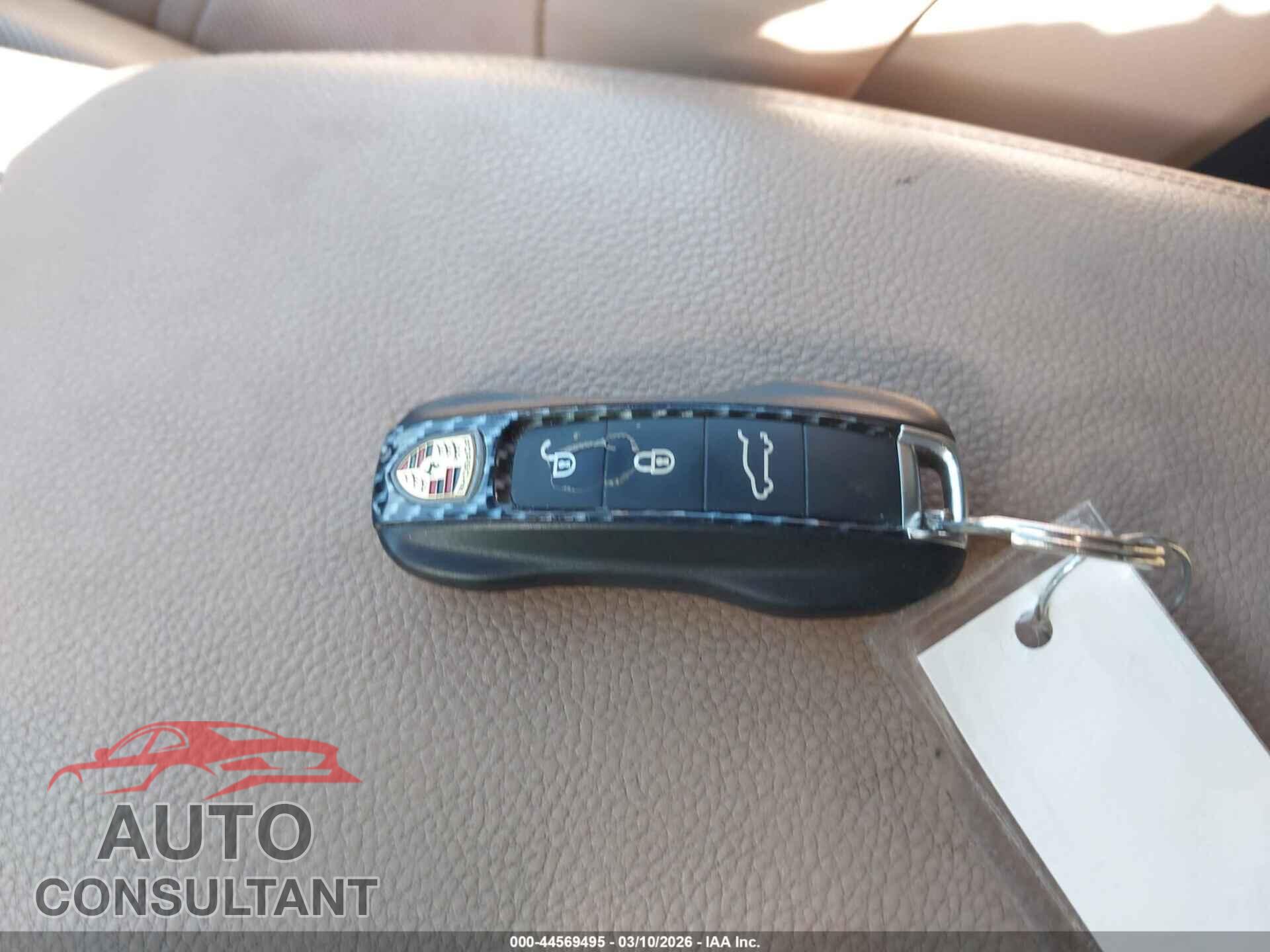 PORSCHE CAYENNE 2019 - WP1AA2AY0KDA06313