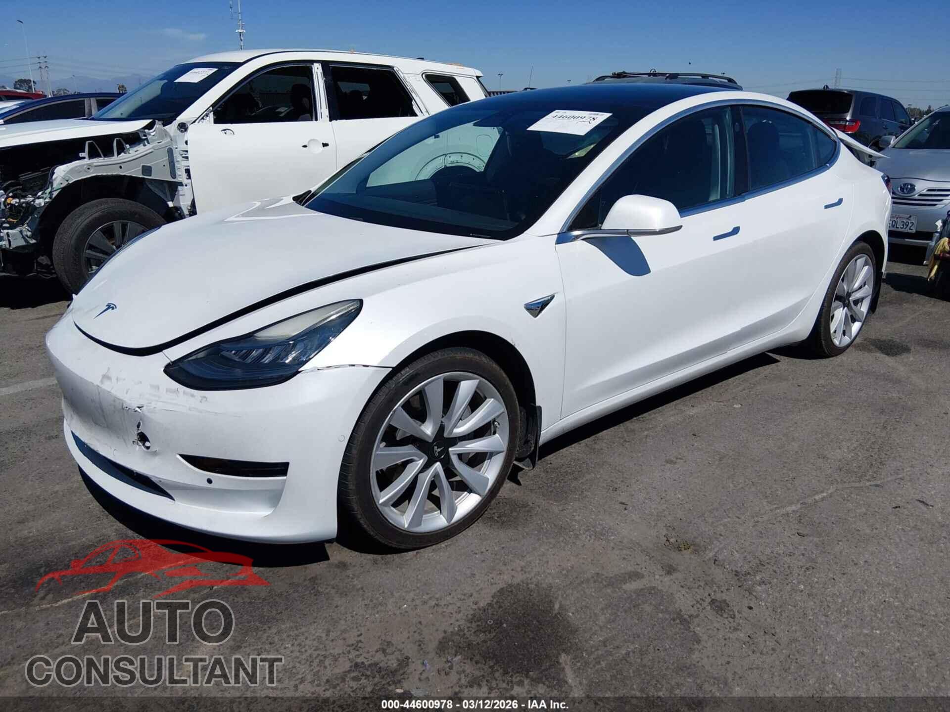 TESLA MODEL 3 2019 - 5YJ3E1EB5KF477672