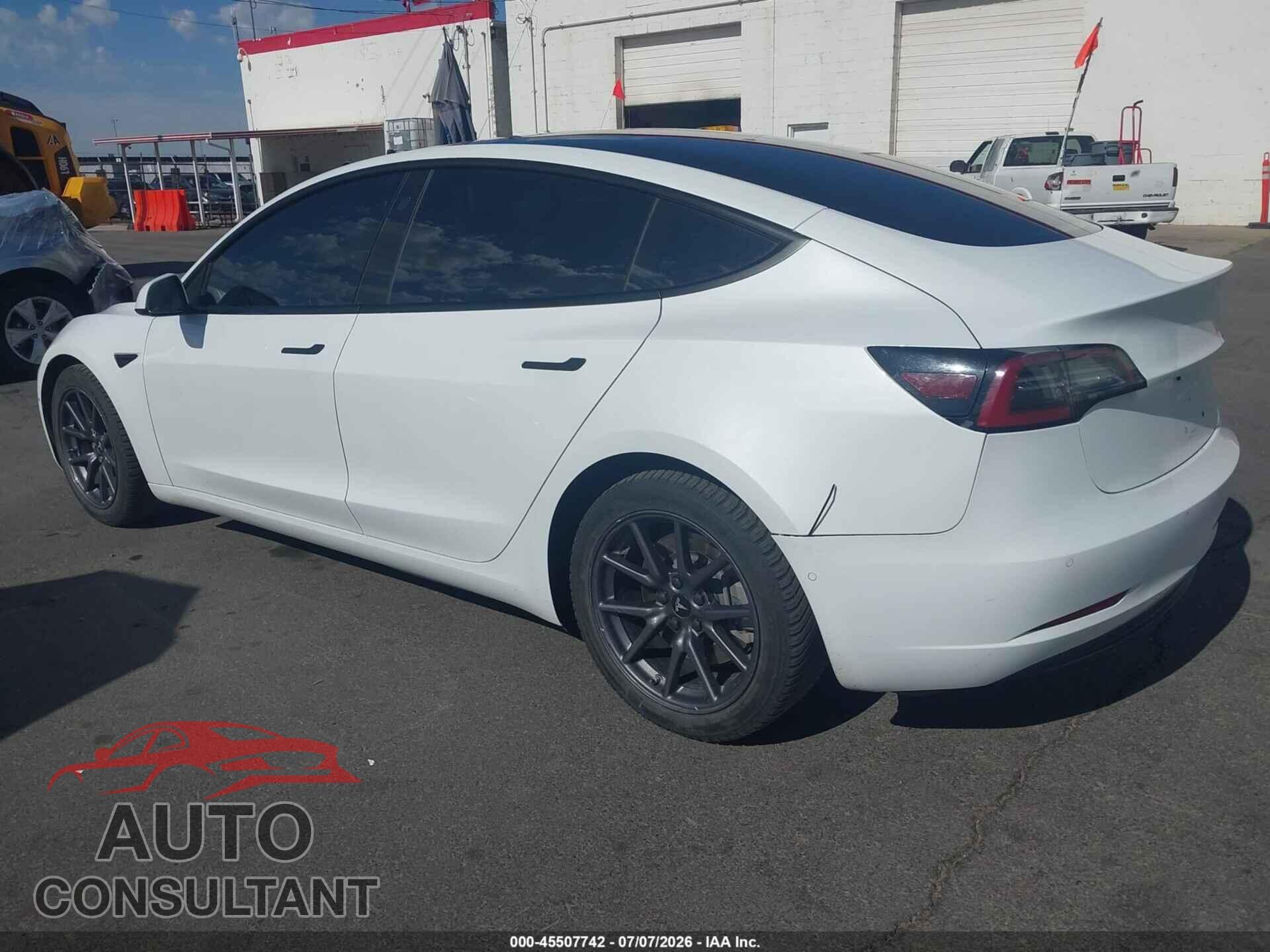 TESLA MODEL 3 2018 - 5YJ3E1EB9JF100065