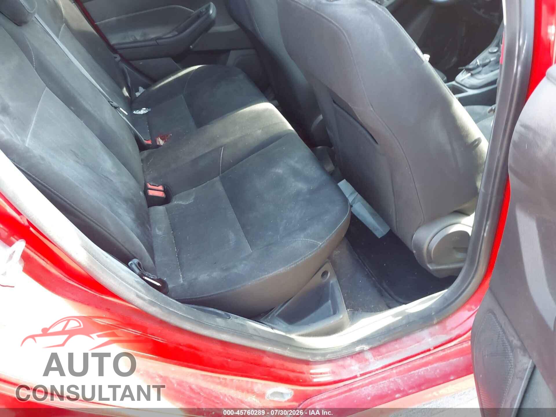 FORD FOCUS 2015 - 1FADP3F26FL322632