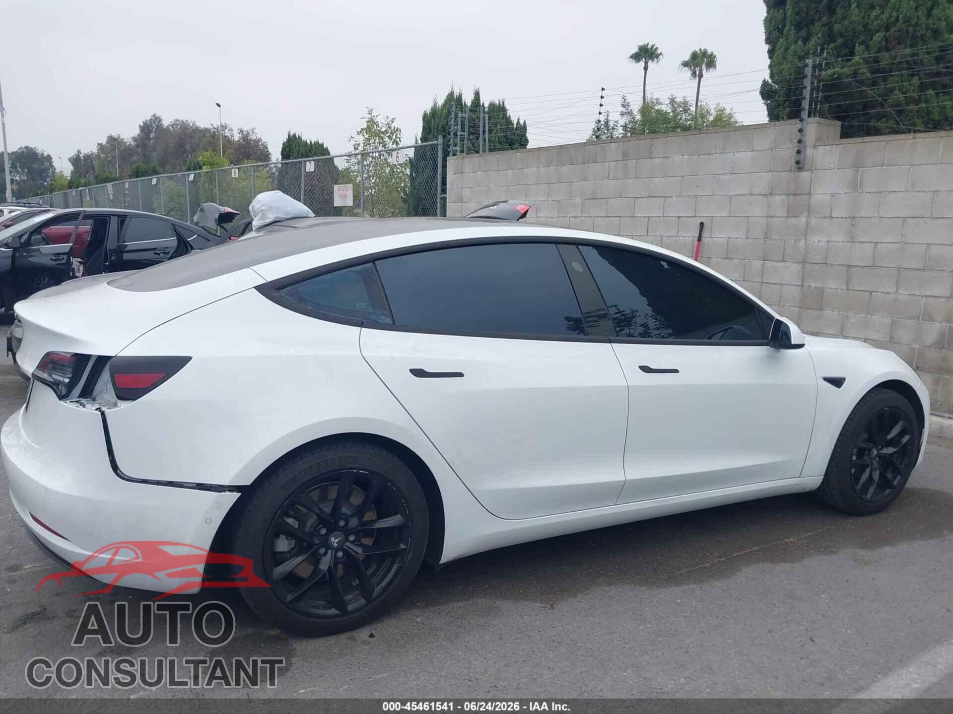 TESLA MODEL 3 2018 - 5YJ3E1EA4JF062560