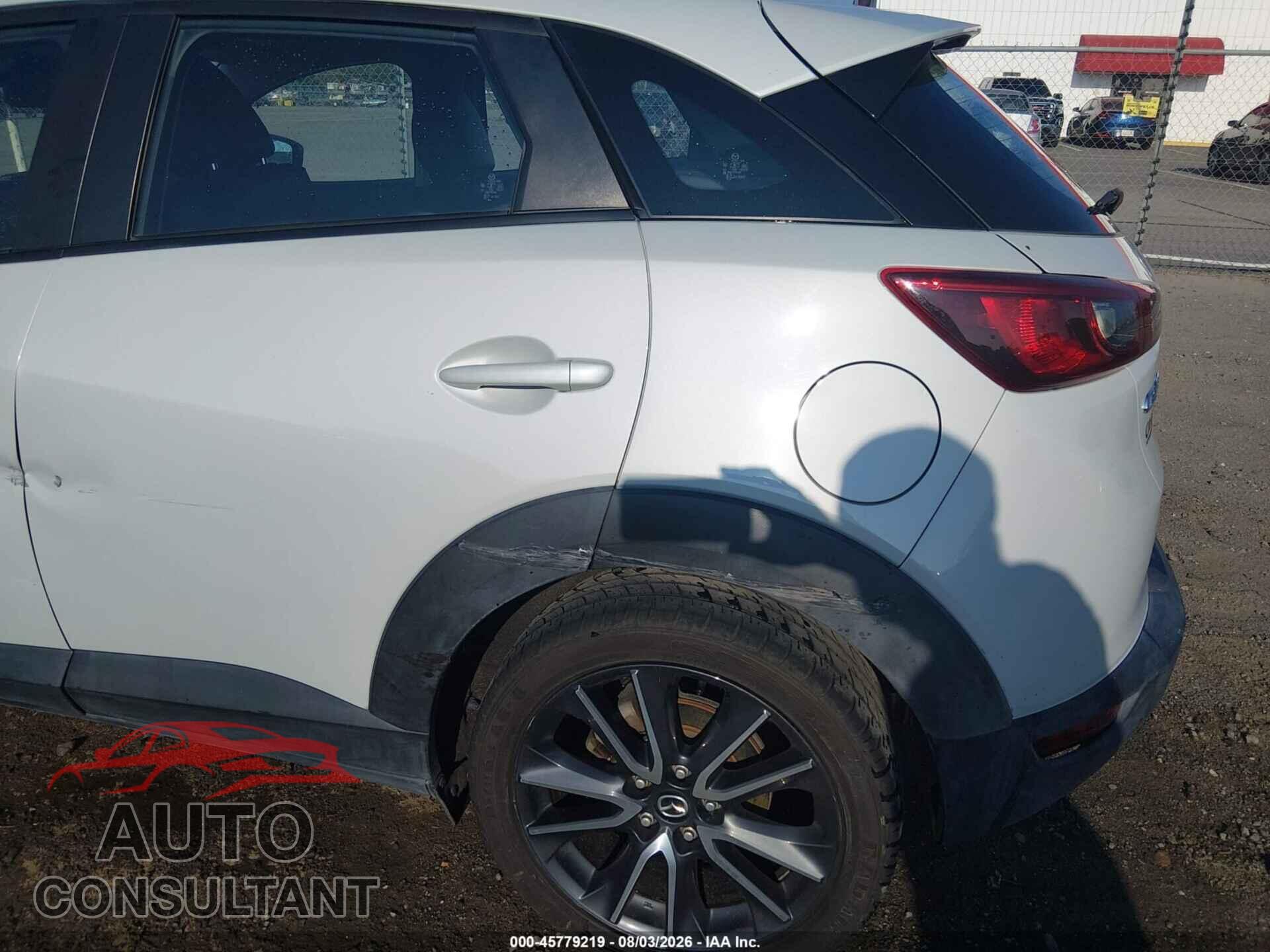 MAZDA CX-3 2018 - JM1DKDC76J0331324