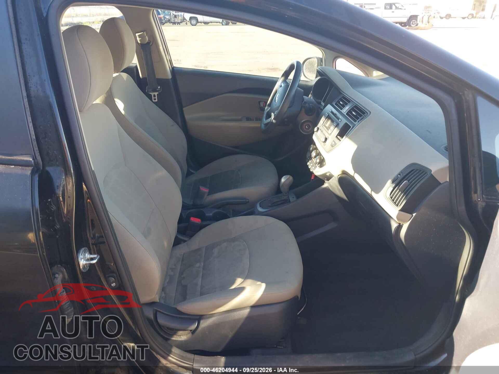 KIA RIO 2014 - KNADM4A31E6389013
