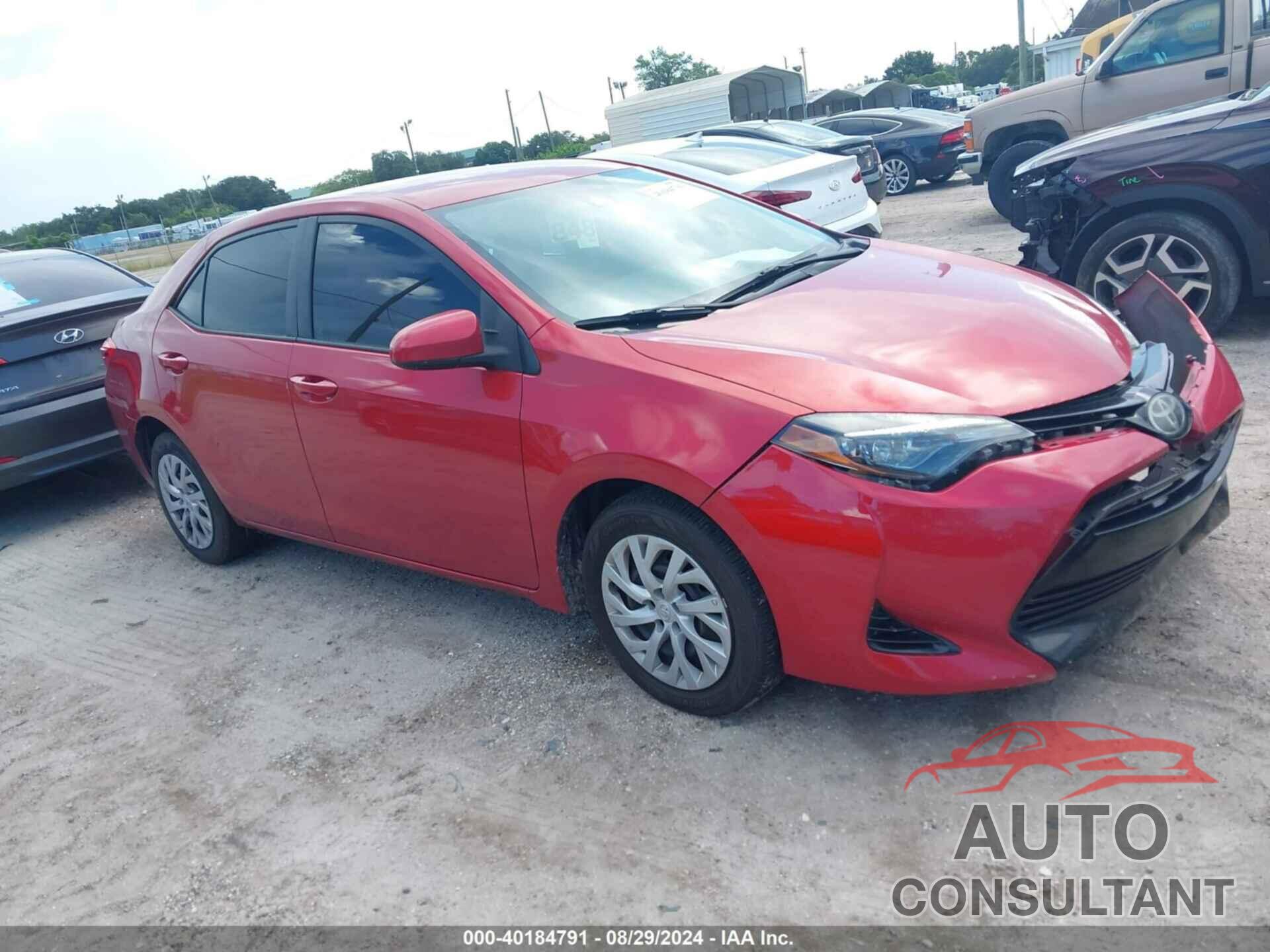 TOYOTA COROLLA 2018 - 5YFBURHE9JP804001