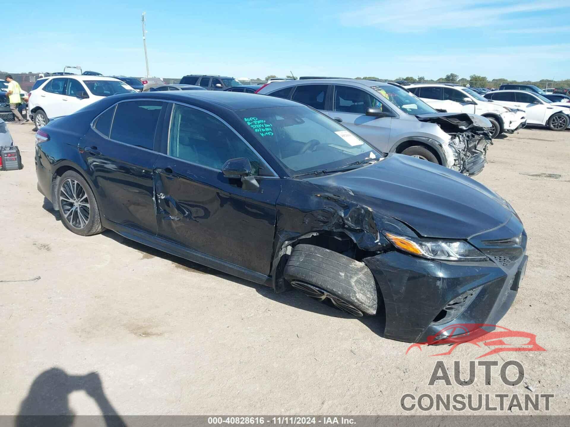 TOYOTA CAMRY 2020 - 4T1G11AK3LU864115