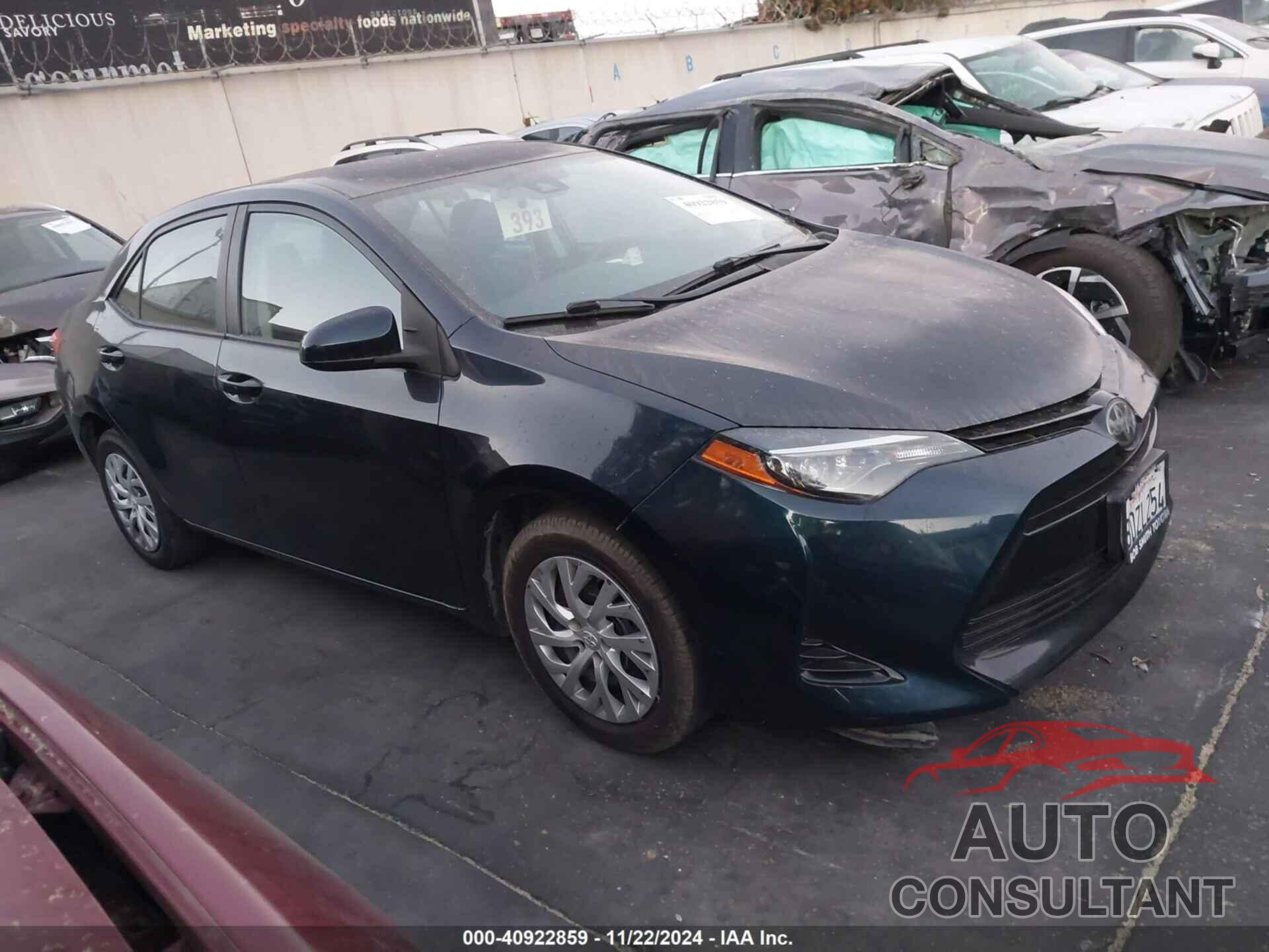 TOYOTA COROLLA 2018 - 5YFBURHE0JP832558