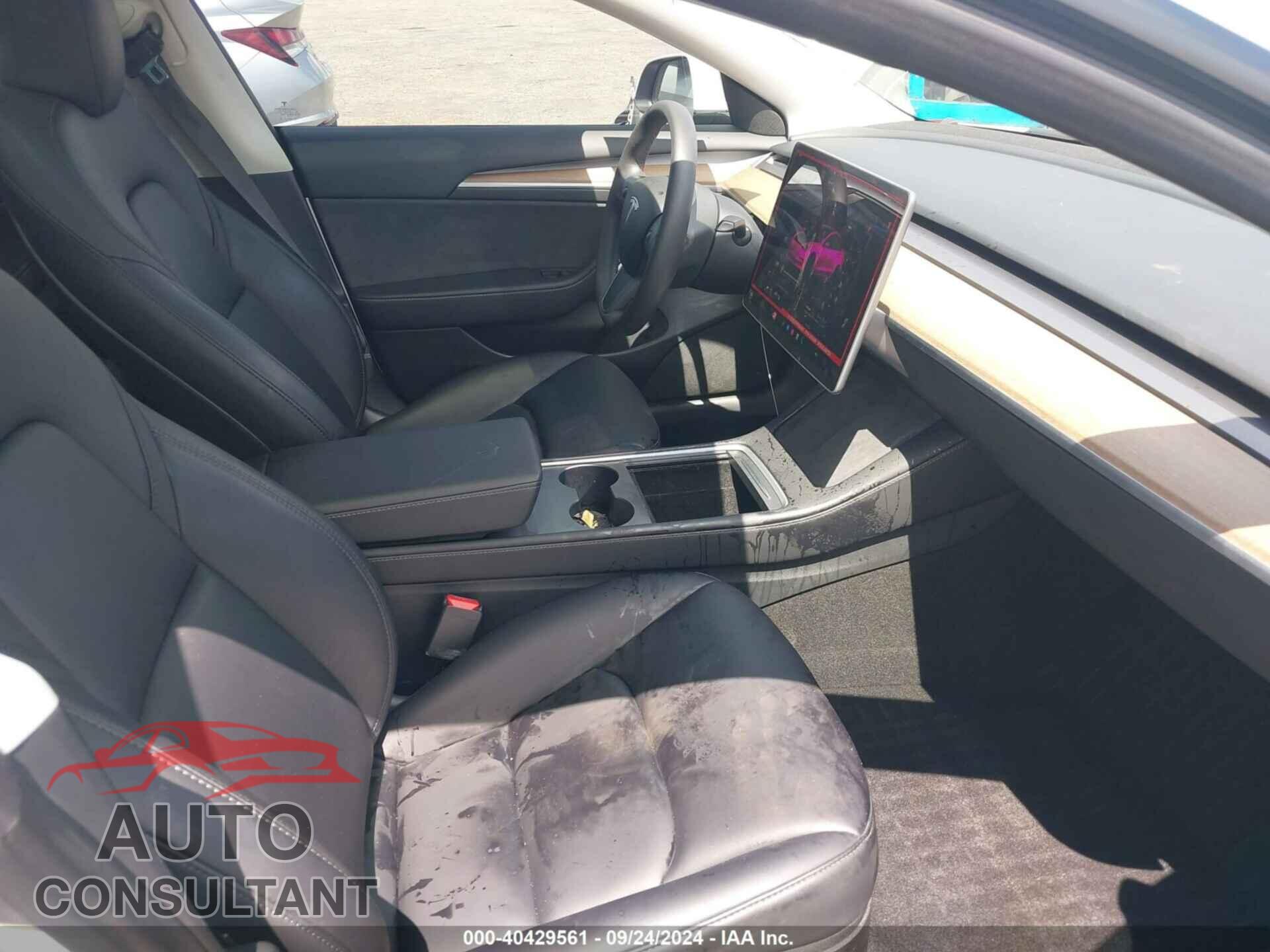 TESLA MODEL 3 2023 - 5YJ3E1EA7PF564407