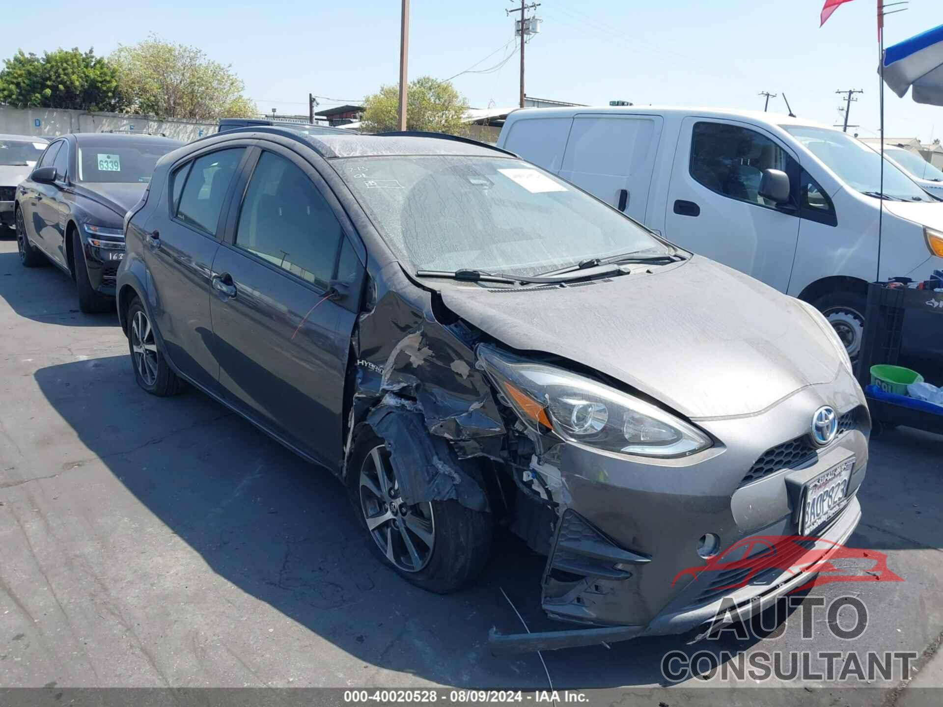 TOYOTA PRIUS C 2018 - JTDKDTB38J1603683