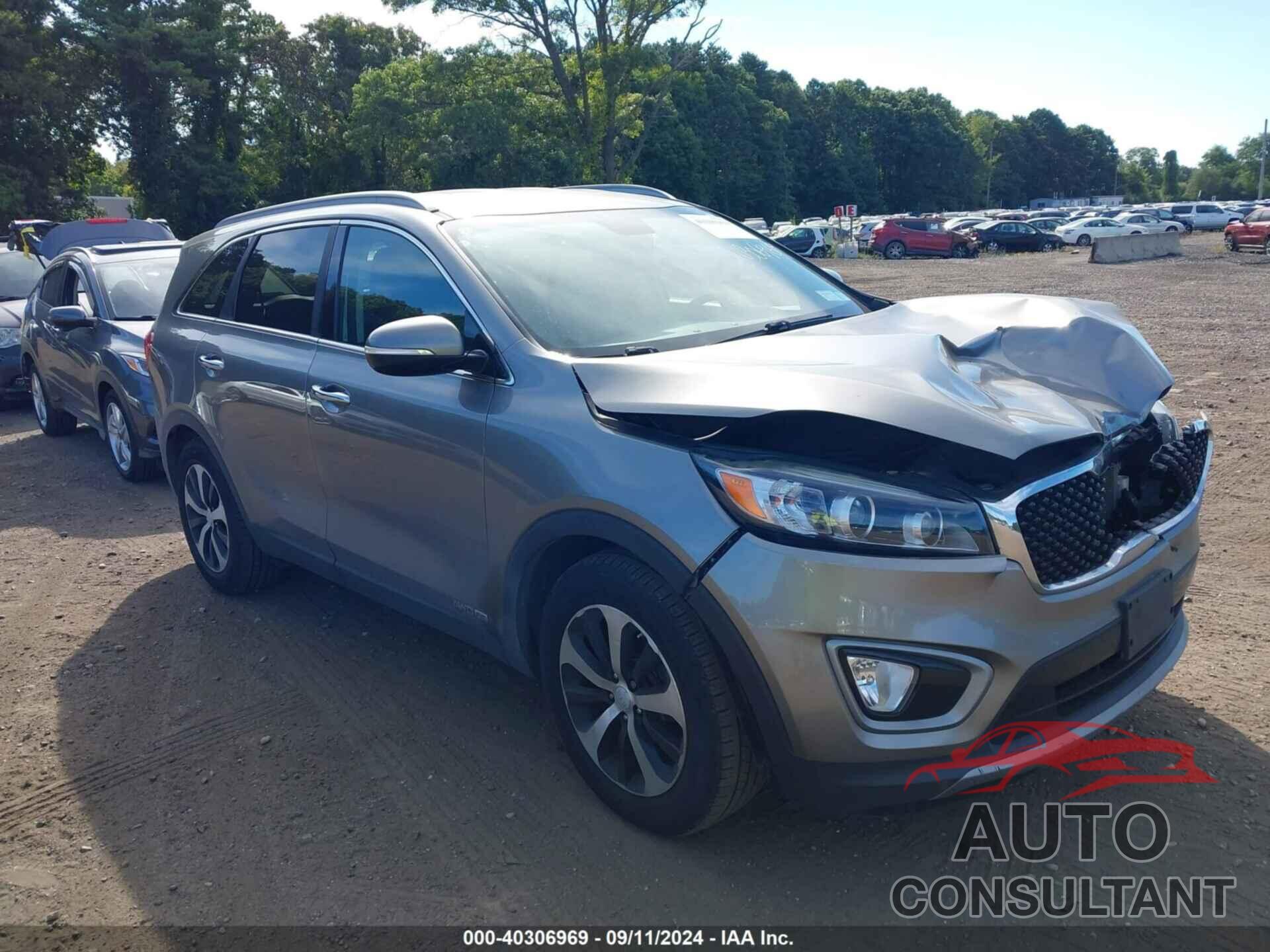 KIA SORENTO 2016 - 5XYPHDA58GG142870