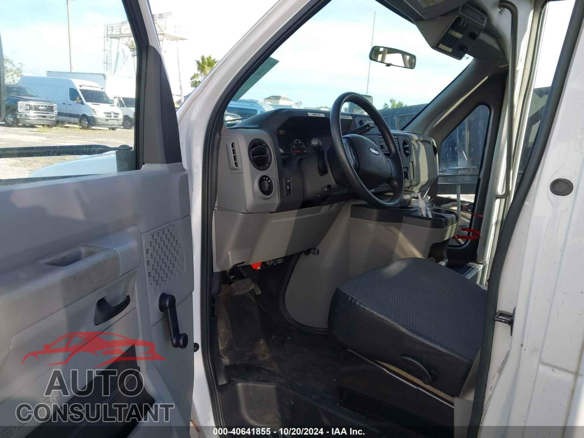 FORD E-350 CUTAWAY 2018 - 1FDEE3F66JDC43435